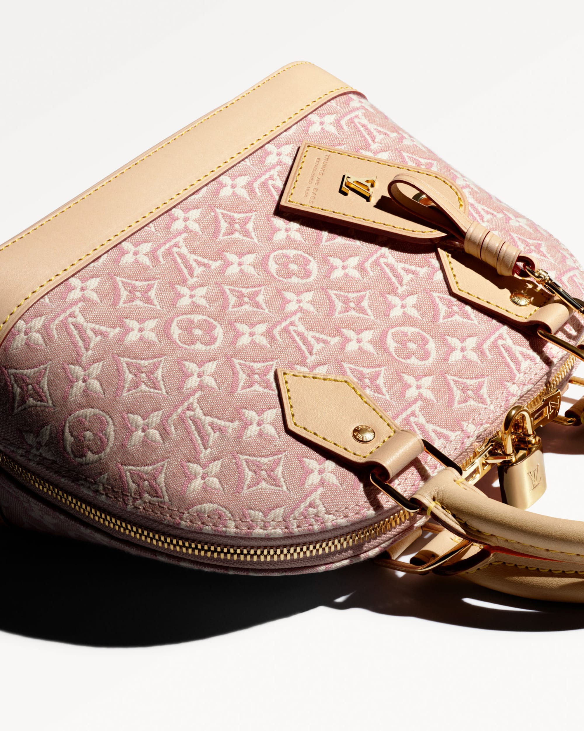 LOUIS VUITTON Official USA Website | LOUIS VUITTON ®
