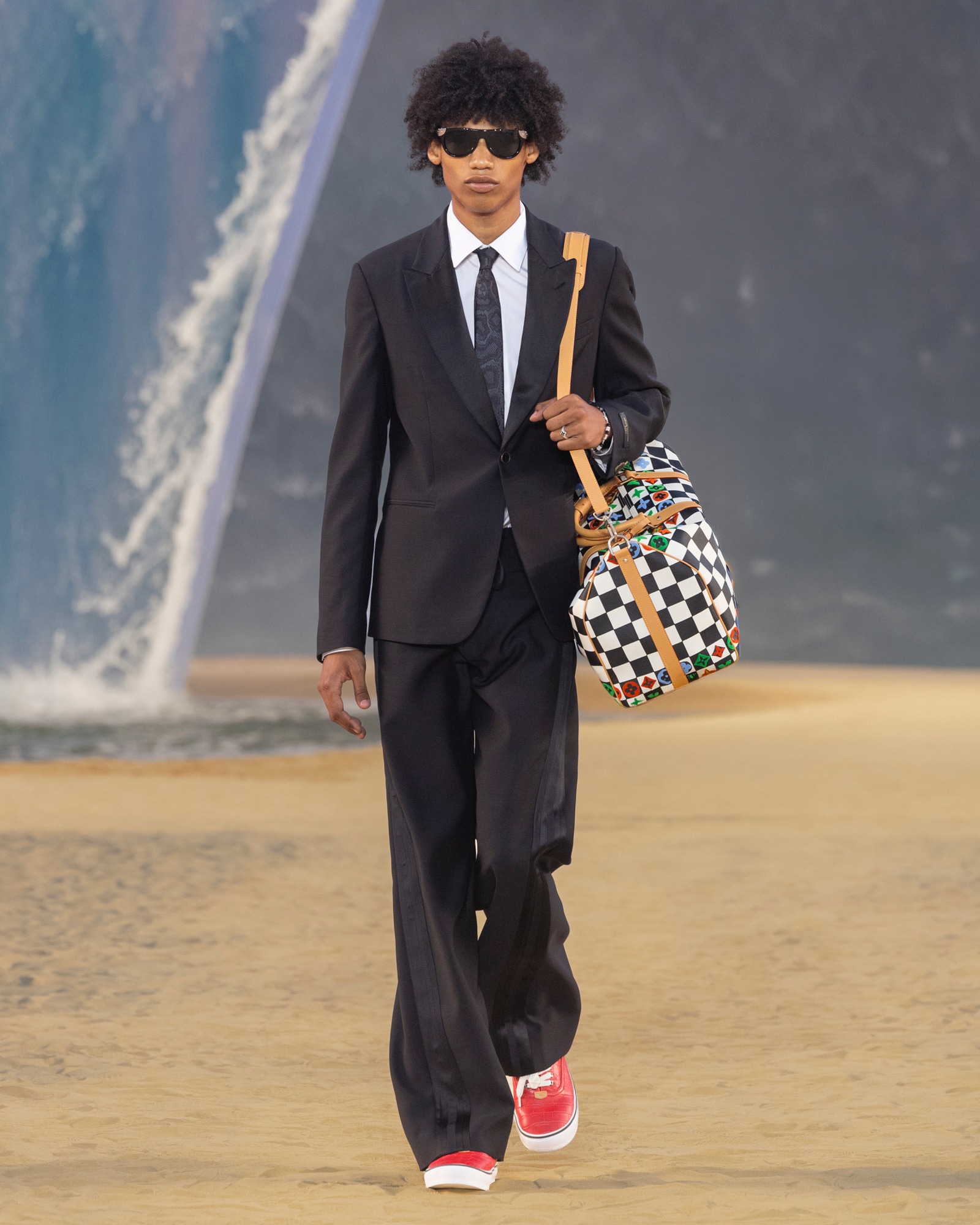Men's Spring-Summer 2027 Show | LOUIS VUITTON ®
