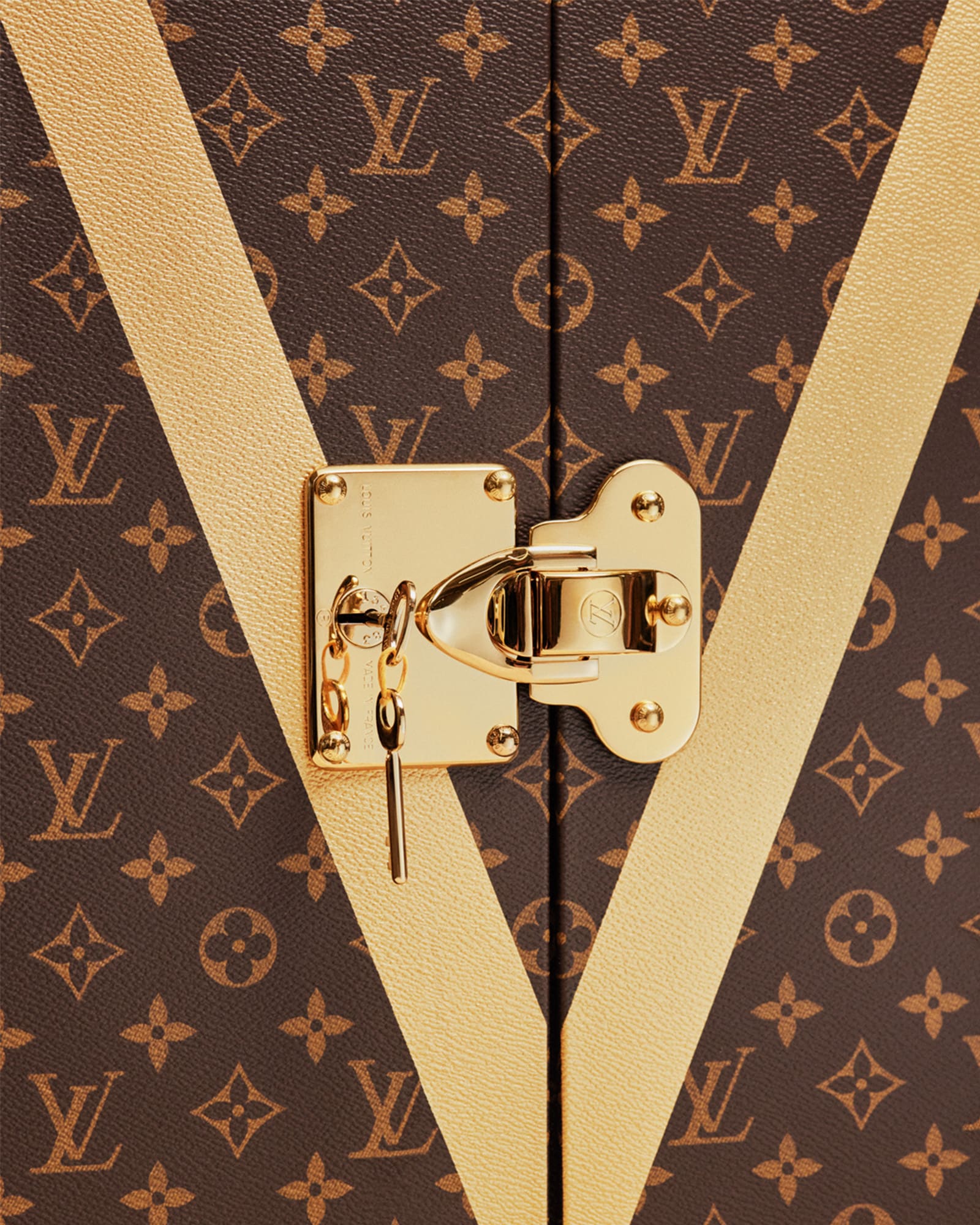 Louis Vuitton and FIFA World Cup™ | LOUIS VUITTON ®