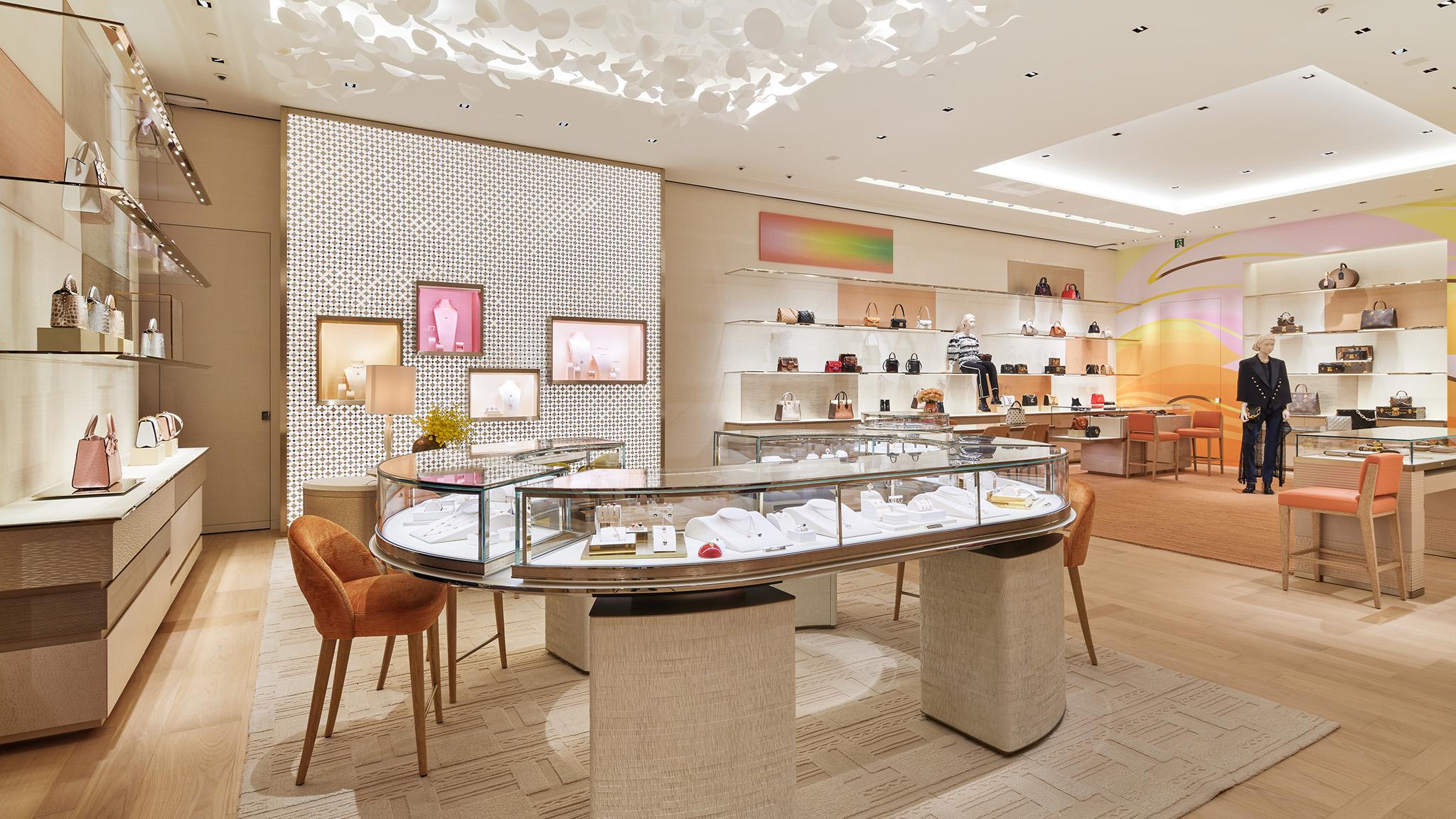 Louis Vuitton Kobe Kyoryuchi store, Japan