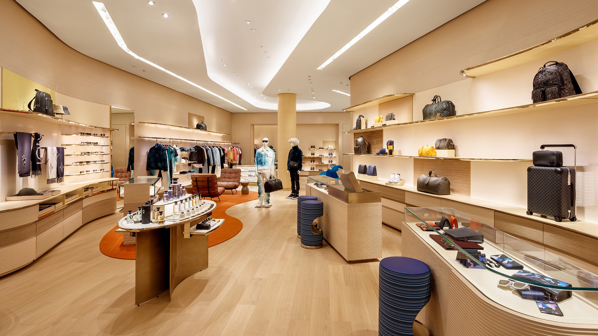 Louis Vuitton King of Prussia Men's