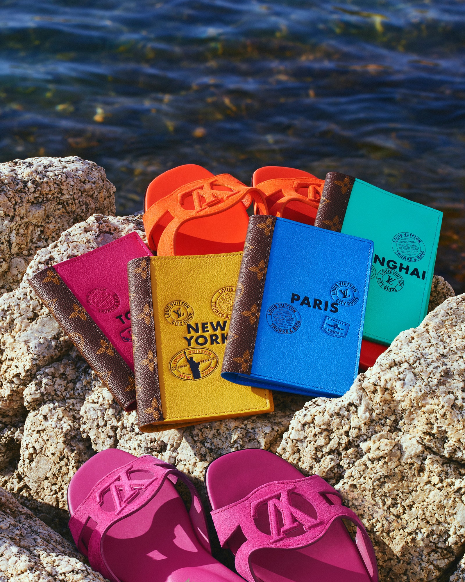 Women's Travel Collection: Luggage & Tolietry Bags | LOUIS VUITTON ®
