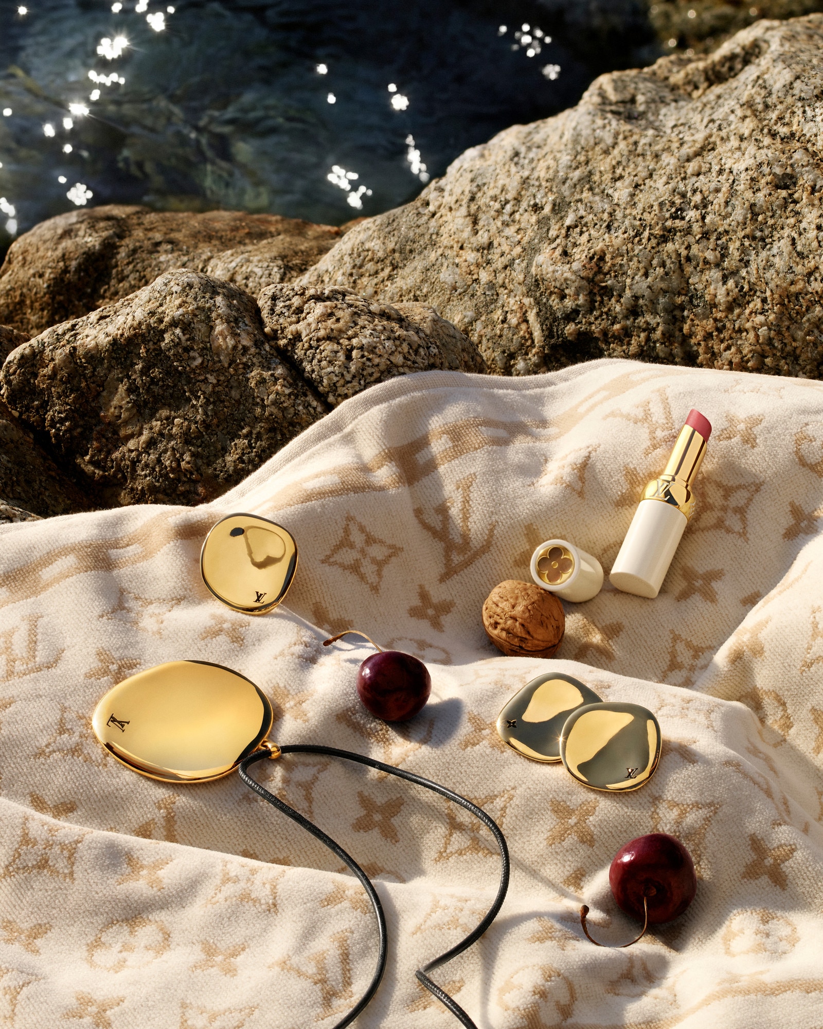 New in Women's Fashion - Latest Styles & Accessories | LOUIS VUITTON ®