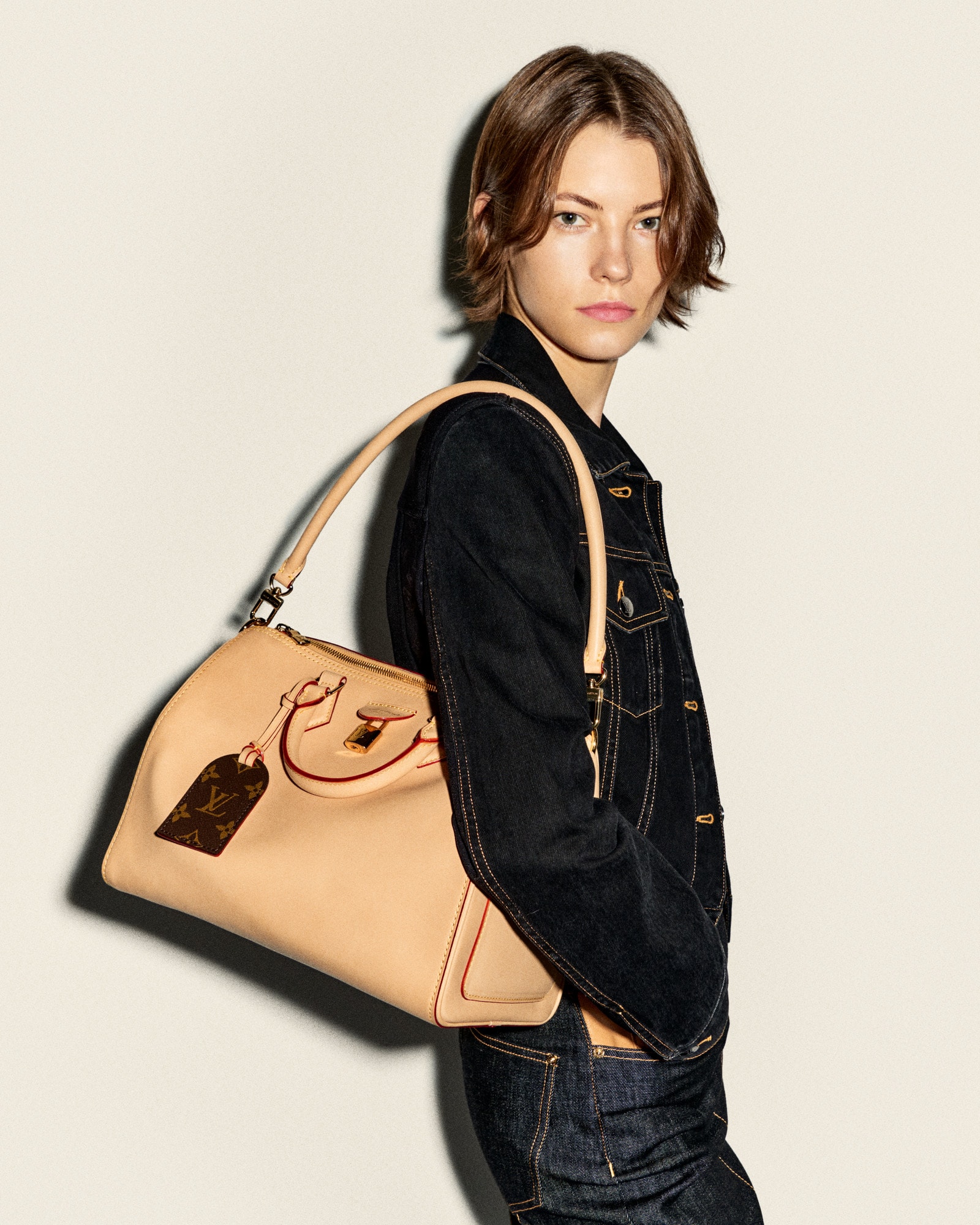 VVN & Time Trunk The Collections The Collections | LOUIS VUITTON