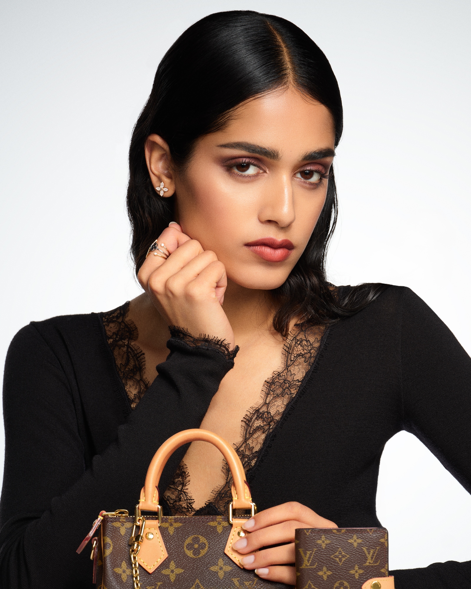 Luxury Eyeshadow Palettes | LOUIS VUITTON ®