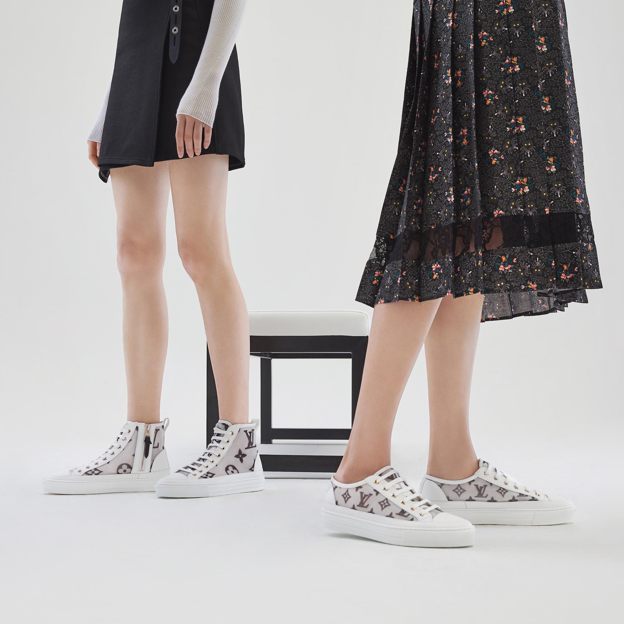 stellar sneaker boot