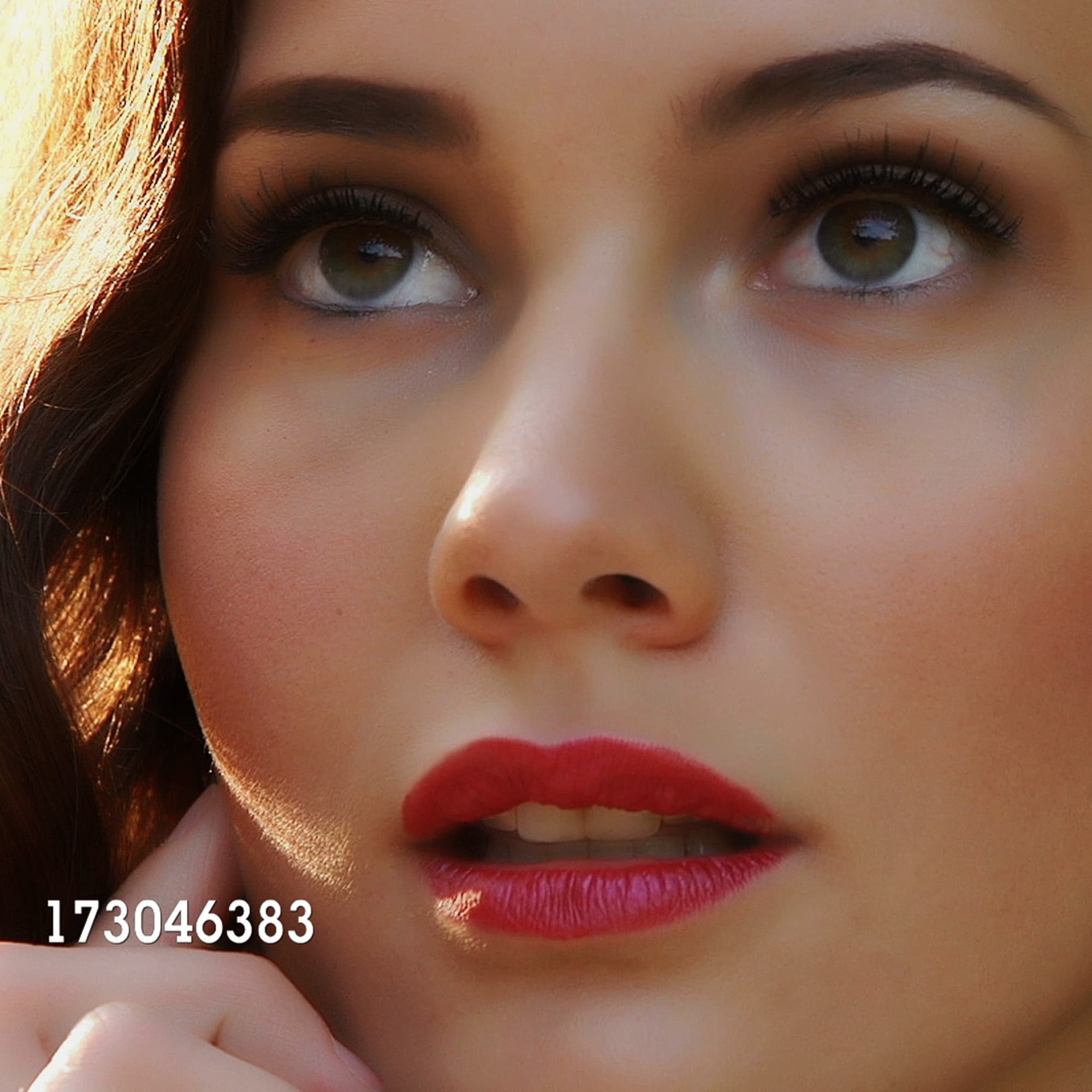 【美品】LOUIS VUITTON赤いジャケット スワロフスキー風装飾 美品】LOUIS VUITTON赤いジャケット スワロフスキー風装飾 Sold at