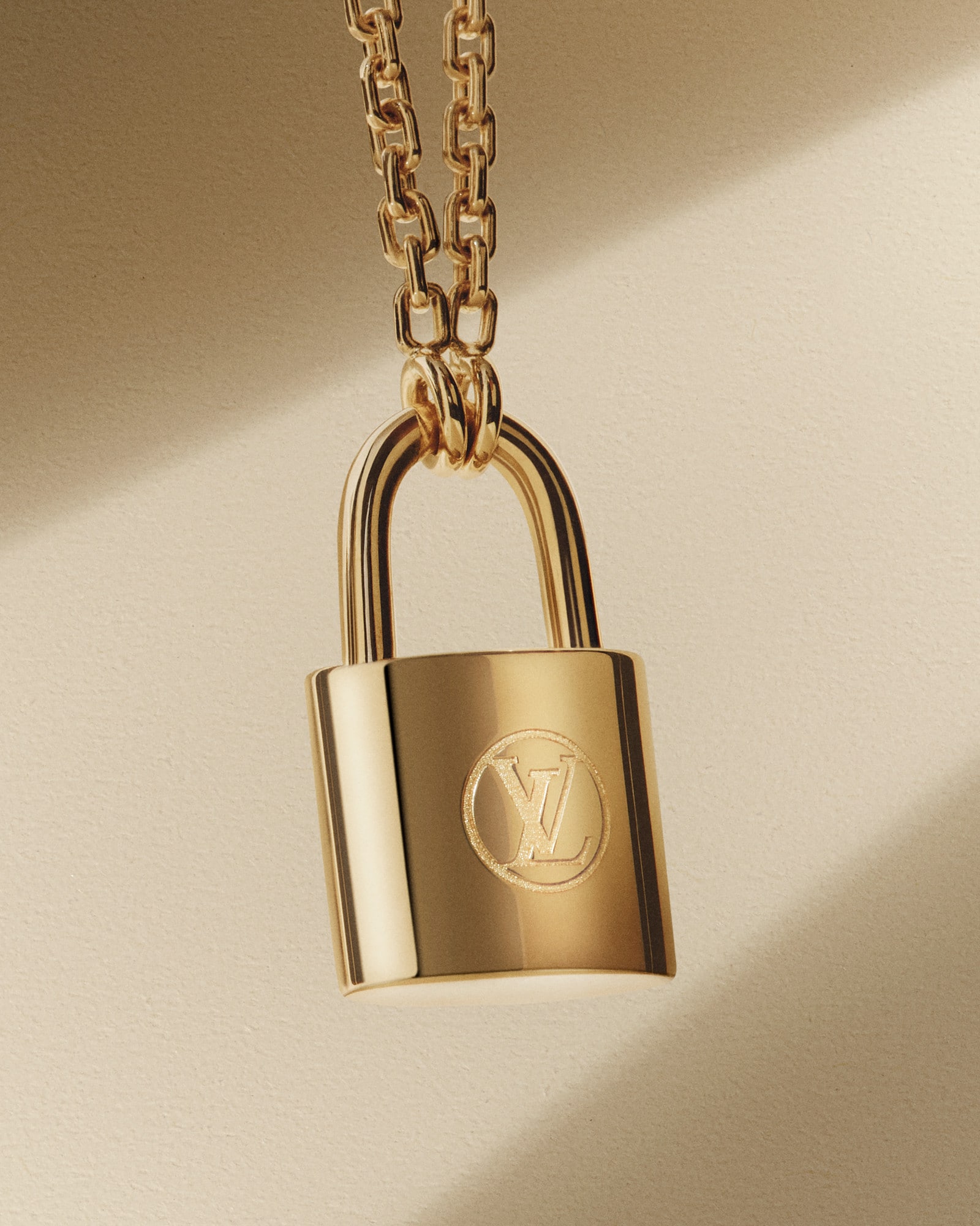 Silver Lockit | LOUIS VUITTON ®