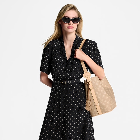 Other Monogram Canvas Handbags All Handbags All In GM | Louis Vuitton ® (Product zoom)