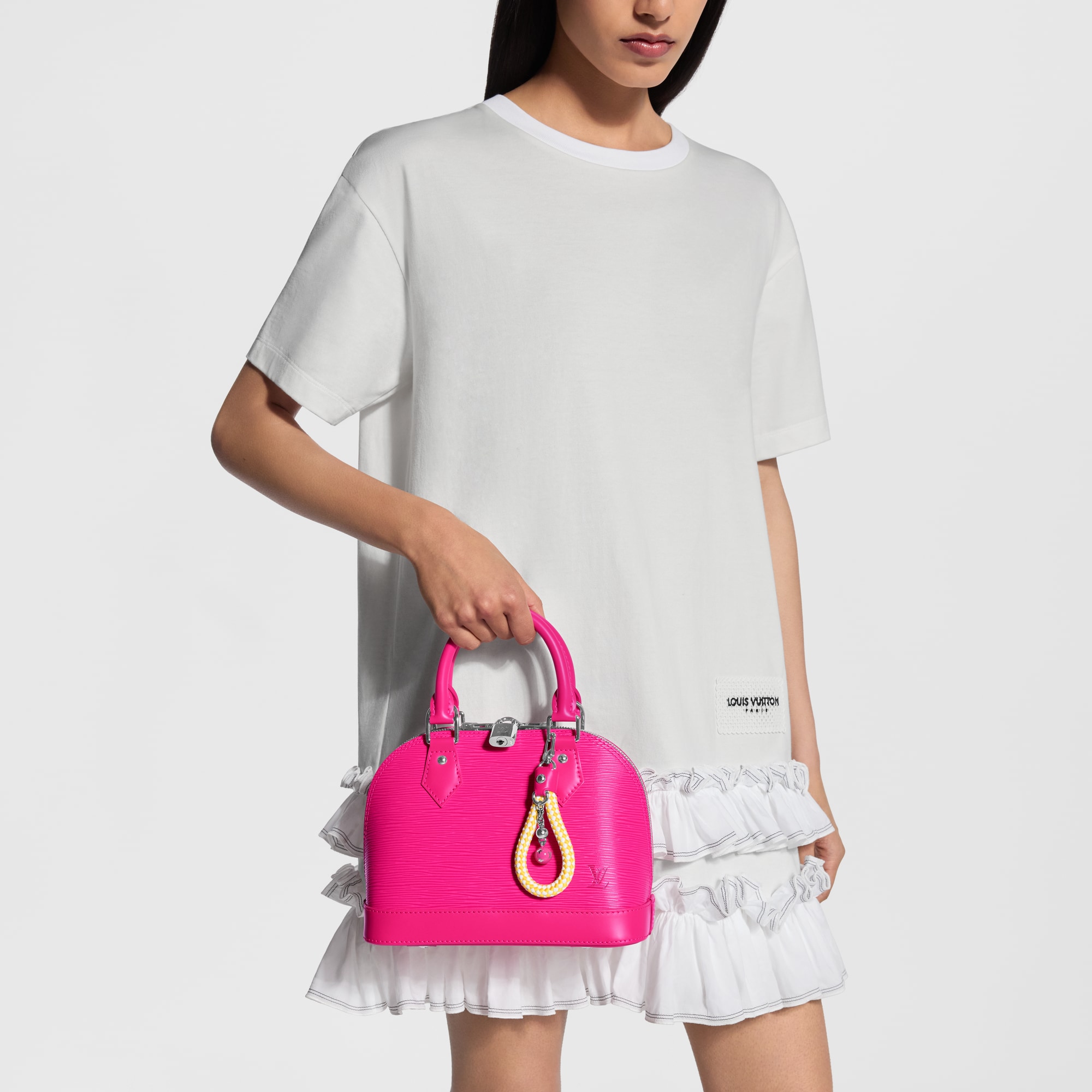 lv t shirt dress Louis Vuitton Cream Knit Sequin Embellished Samurai Detail T-Shirt Dress L Louis Vuitton