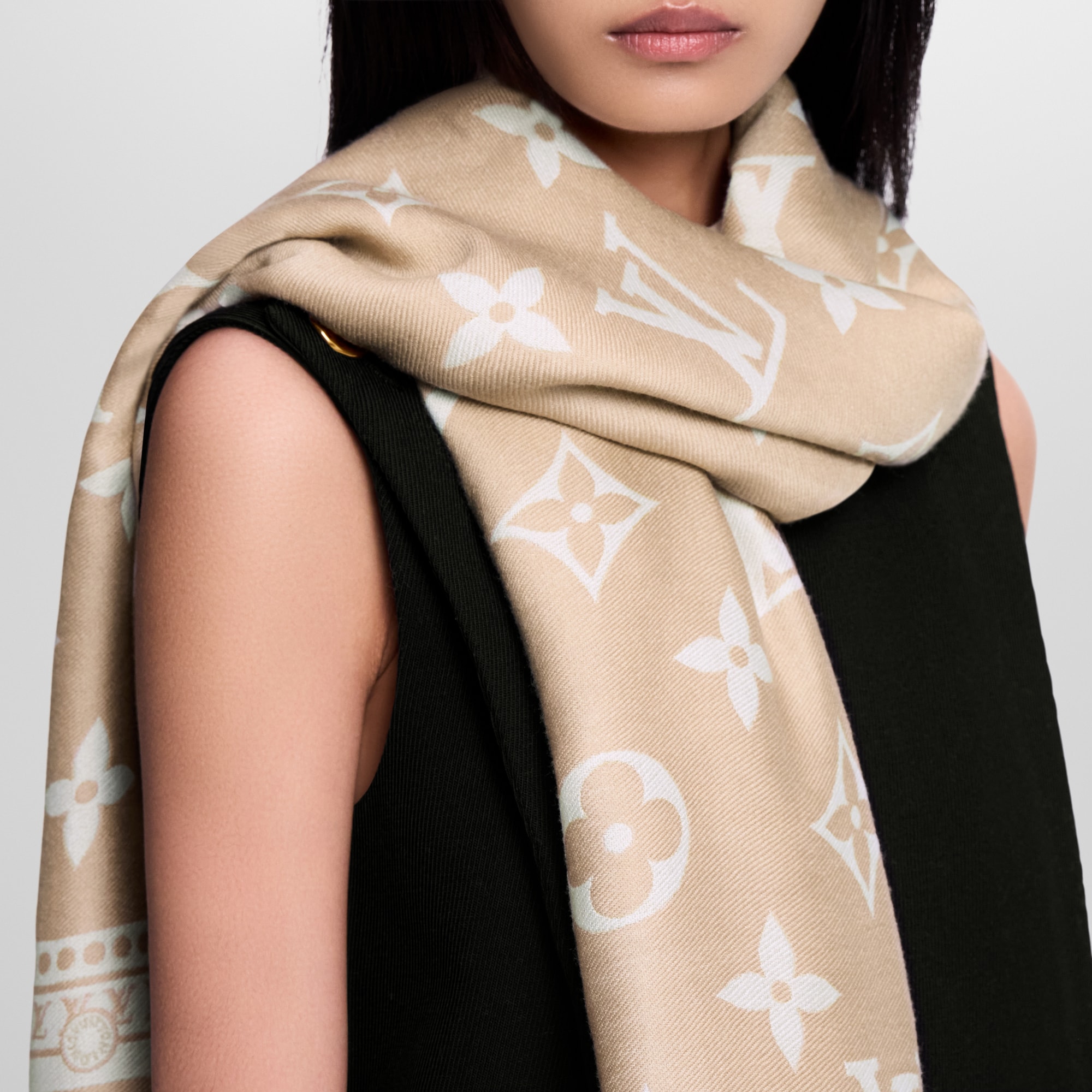 S00 Accessories Shawls and Stoles Amazingram stole | Louis Vuitton ® (Product zoom)