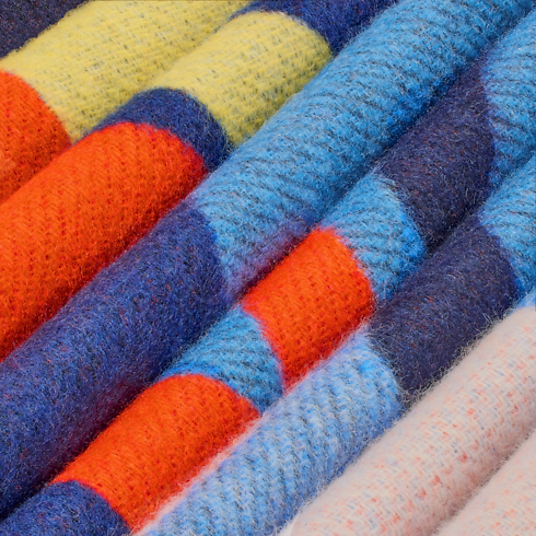 Home and Art of Dining Home Textiles Animali Fantastici Flowers Throw Blanket | Louis Vuitton ® (Product zoom)