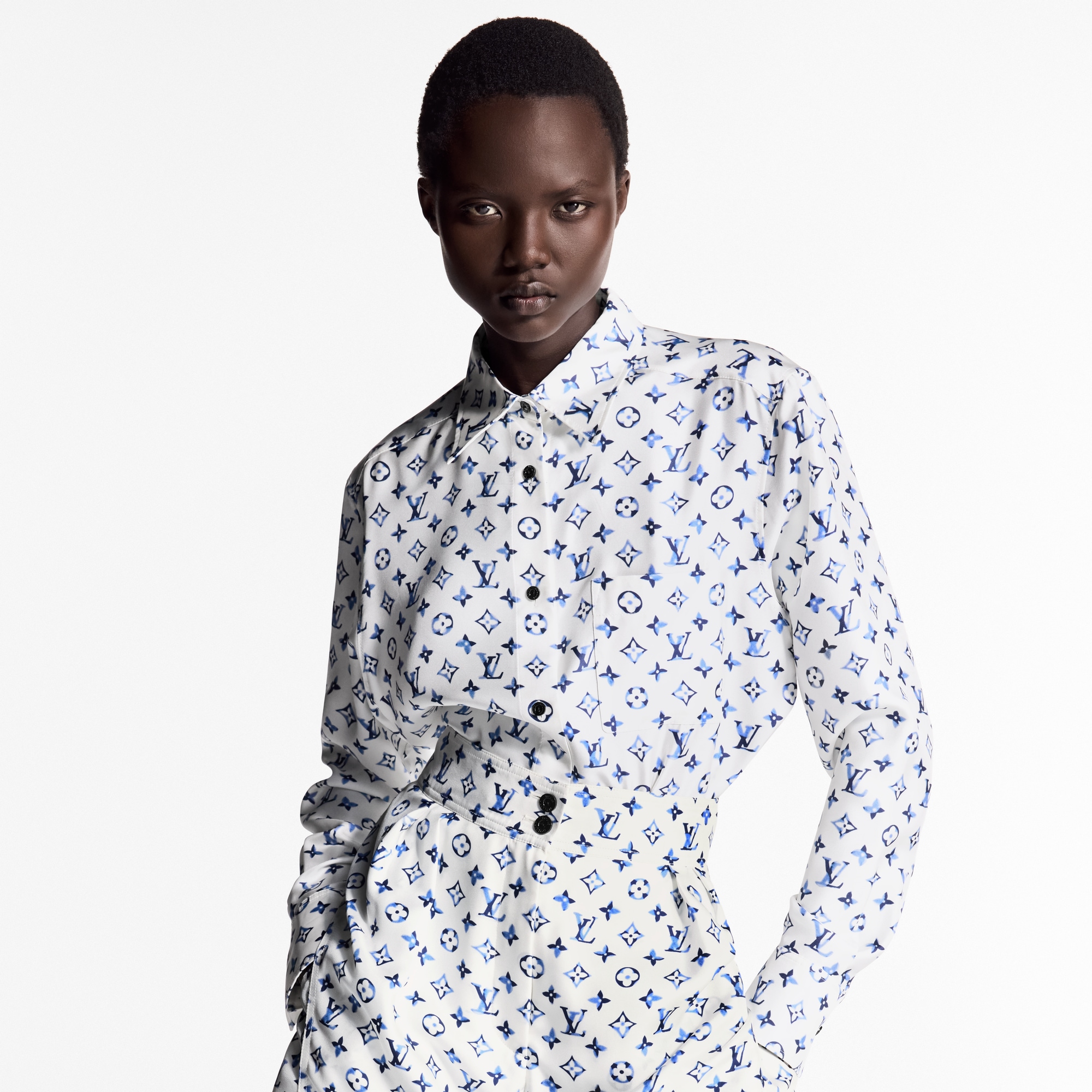  Ready-to-Wear Tops Aquarelle Monogram Silk Shirt | Louis Vuitton ® (Product zoom)