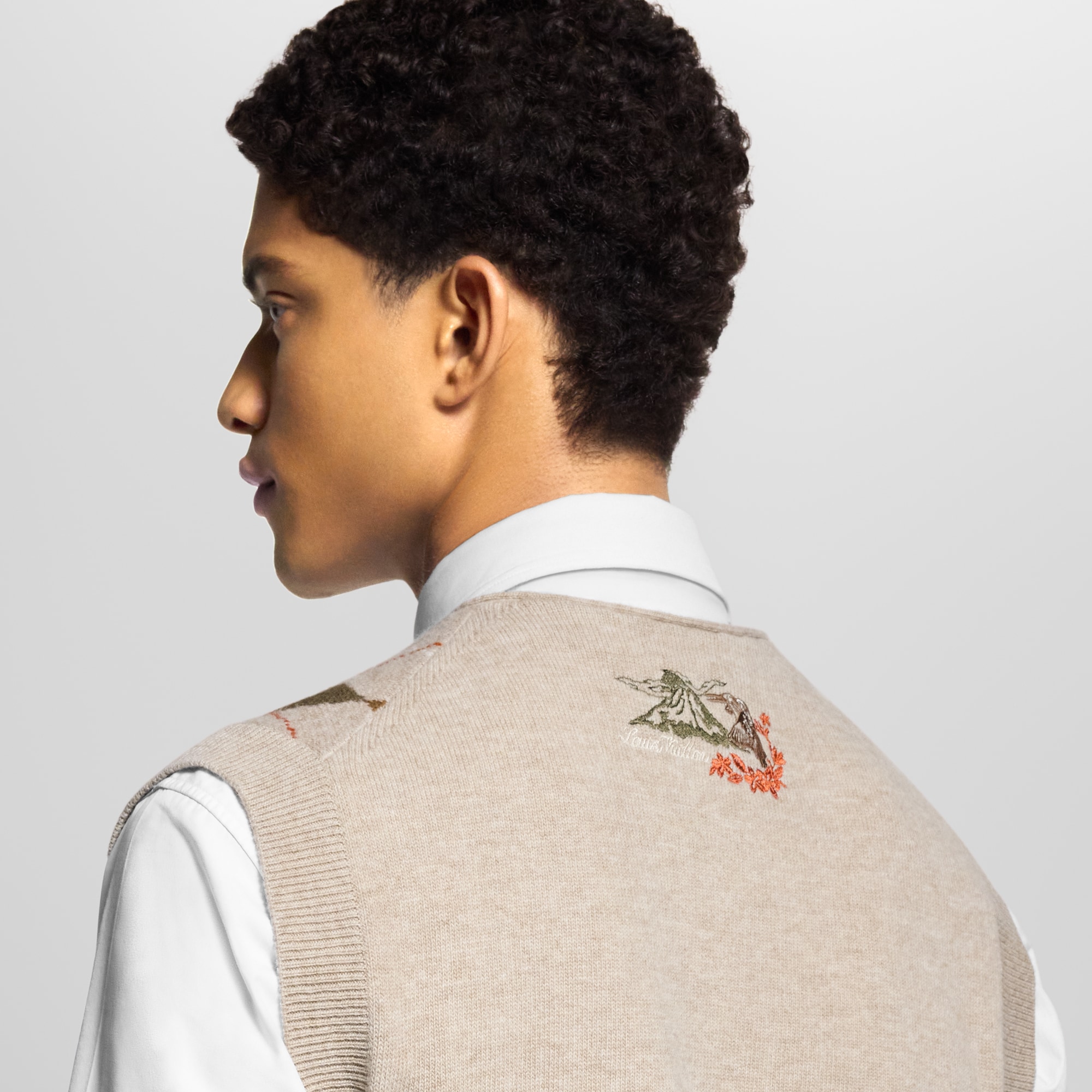  Ready-to-Wear All Ready-to-Wear Argyle Intarsia Cardigan Vest | Louis Vuitton ® (Product zoom)