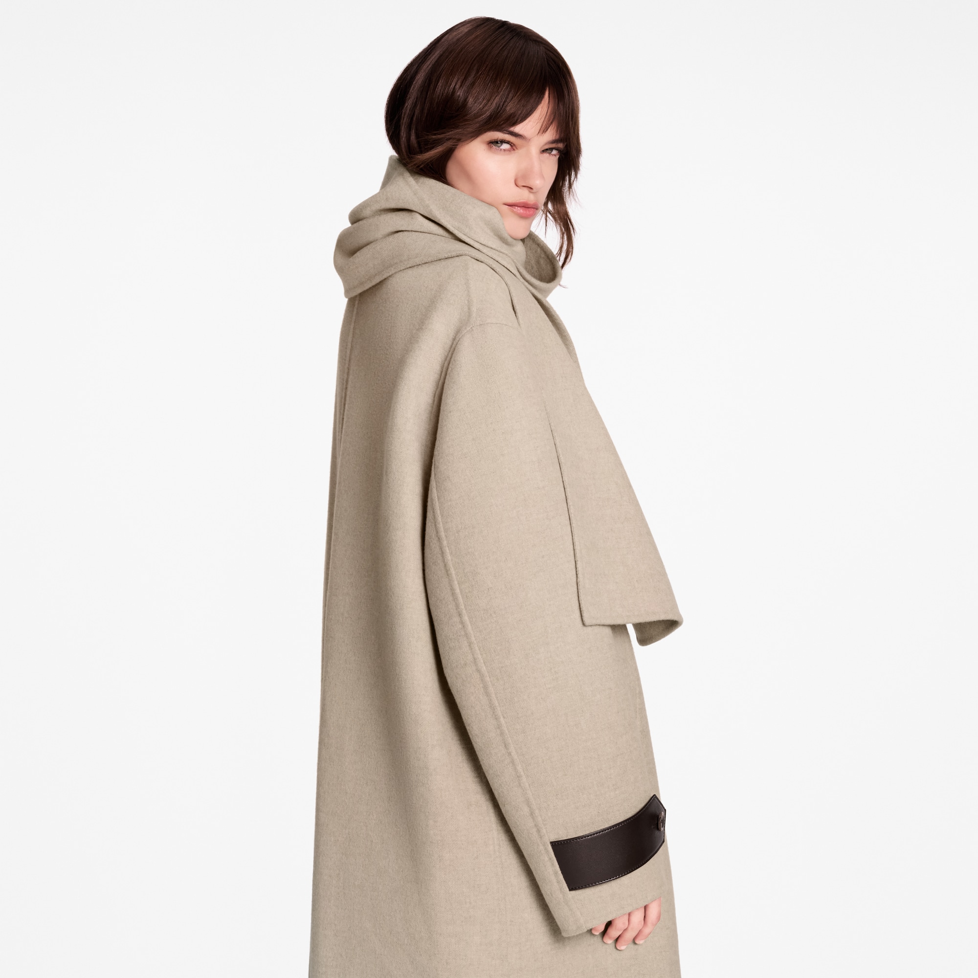  Ready-to-Wear Coats and Jackets Blanket Scarf Coat | Louis Vuitton ® (Product zoom)
