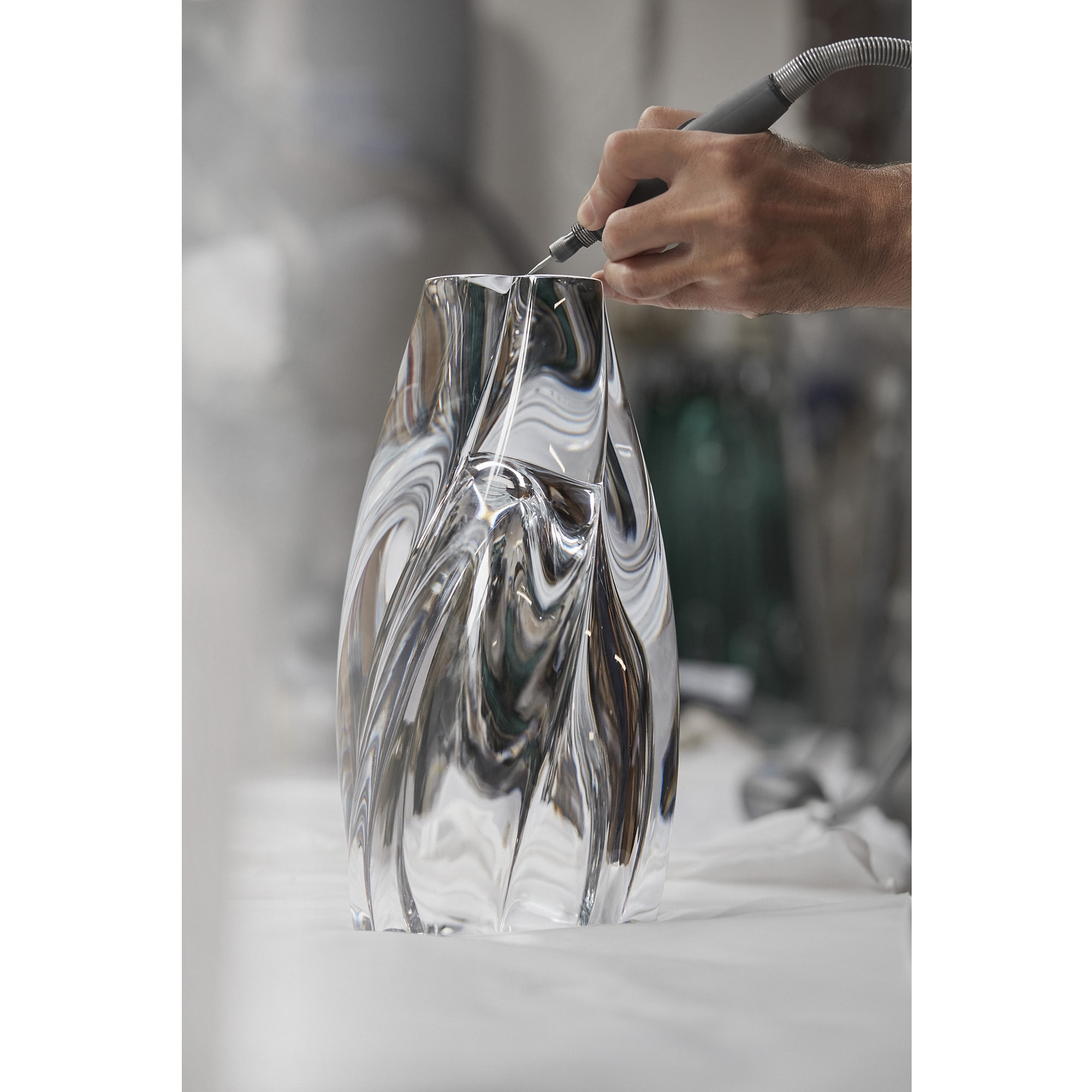 Blossom Vase by Tokujin Yoshioka
