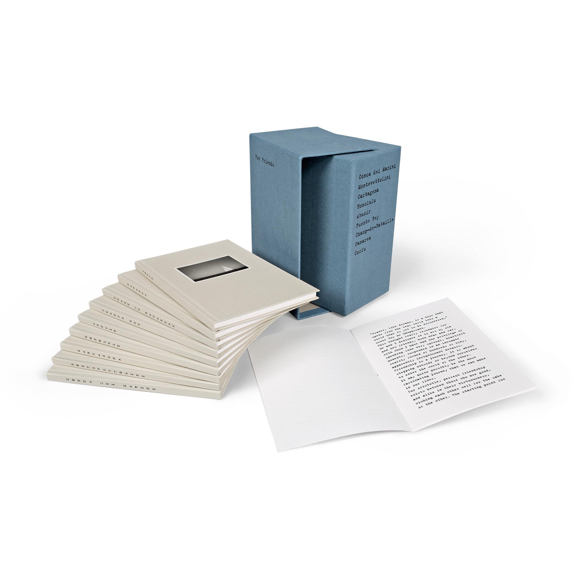  Library Hard Cover Books BOOK FOR FRIENDS GB | Louis Vuitton ® (Product zoom)