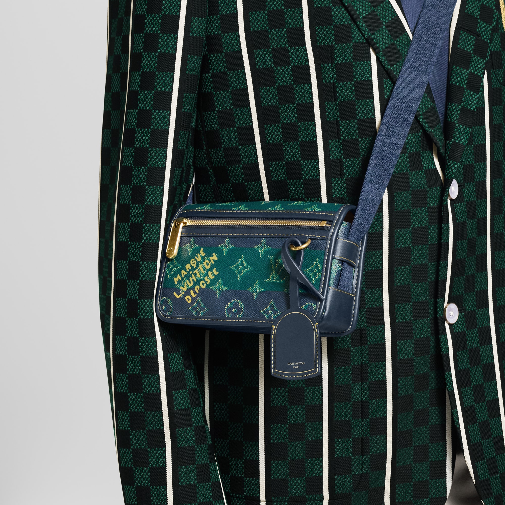 G71 Small Leather Goods Mini Bags Bosphore Wearable Wallet | Louis Vuitton ® (Product zoom)