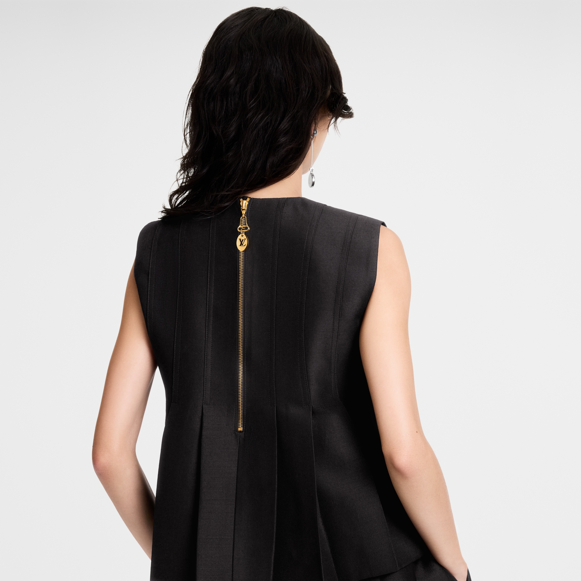  Ready-to-Wear Tops Button Front Pleated Top | Louis Vuitton ® (Product zoom)