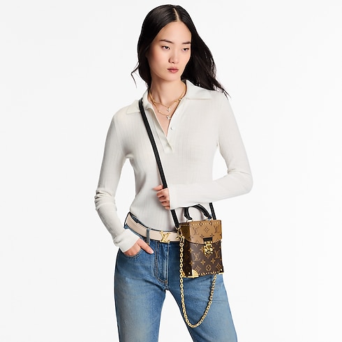 Other Monogram Canvas Handbags All Collections Camera Box | Louis Vuitton ® (Product zoom)