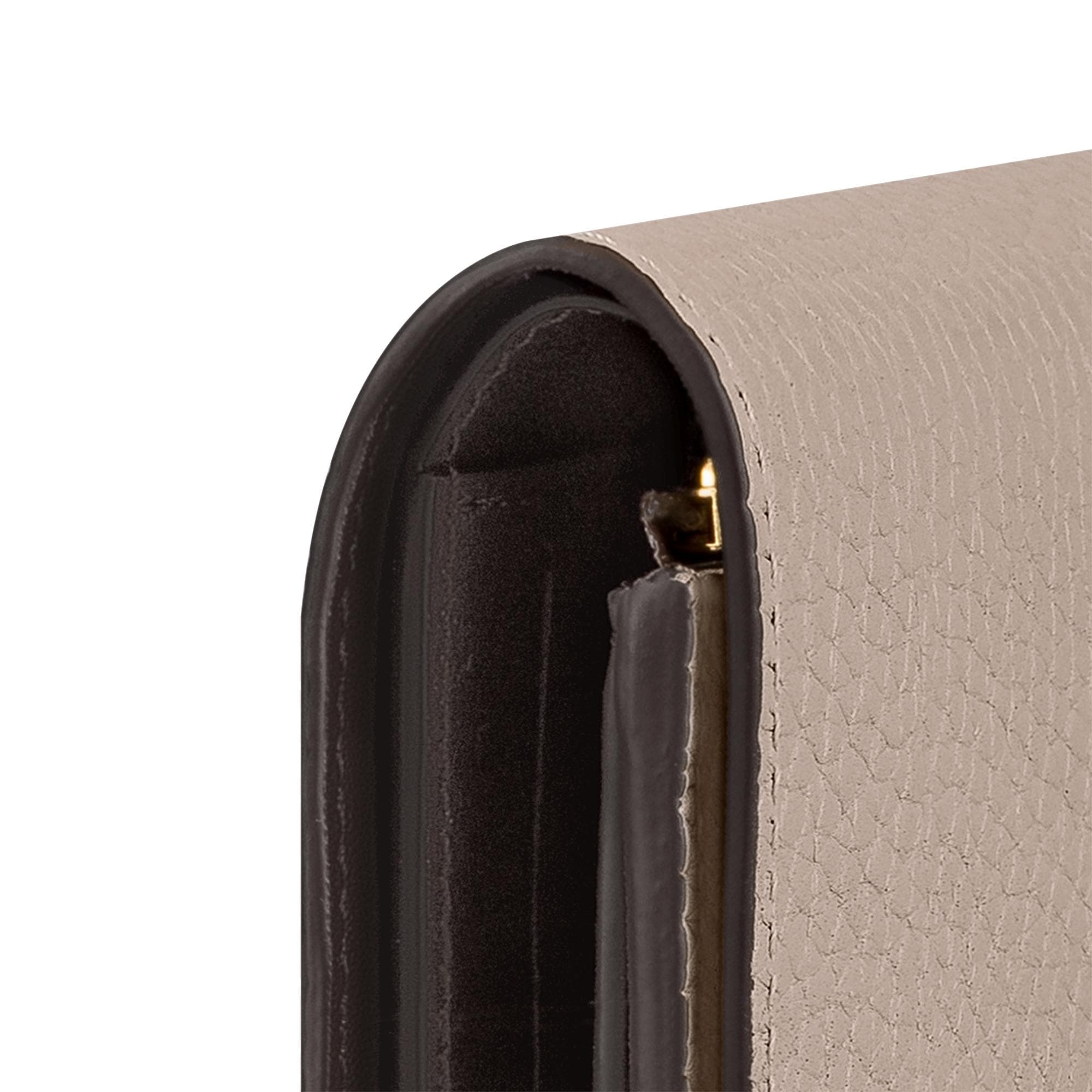 Capucines Small Leather Goods All Small Leather Goods Capucines Compact Wallet | Louis Vuitton ® (Product zoom)