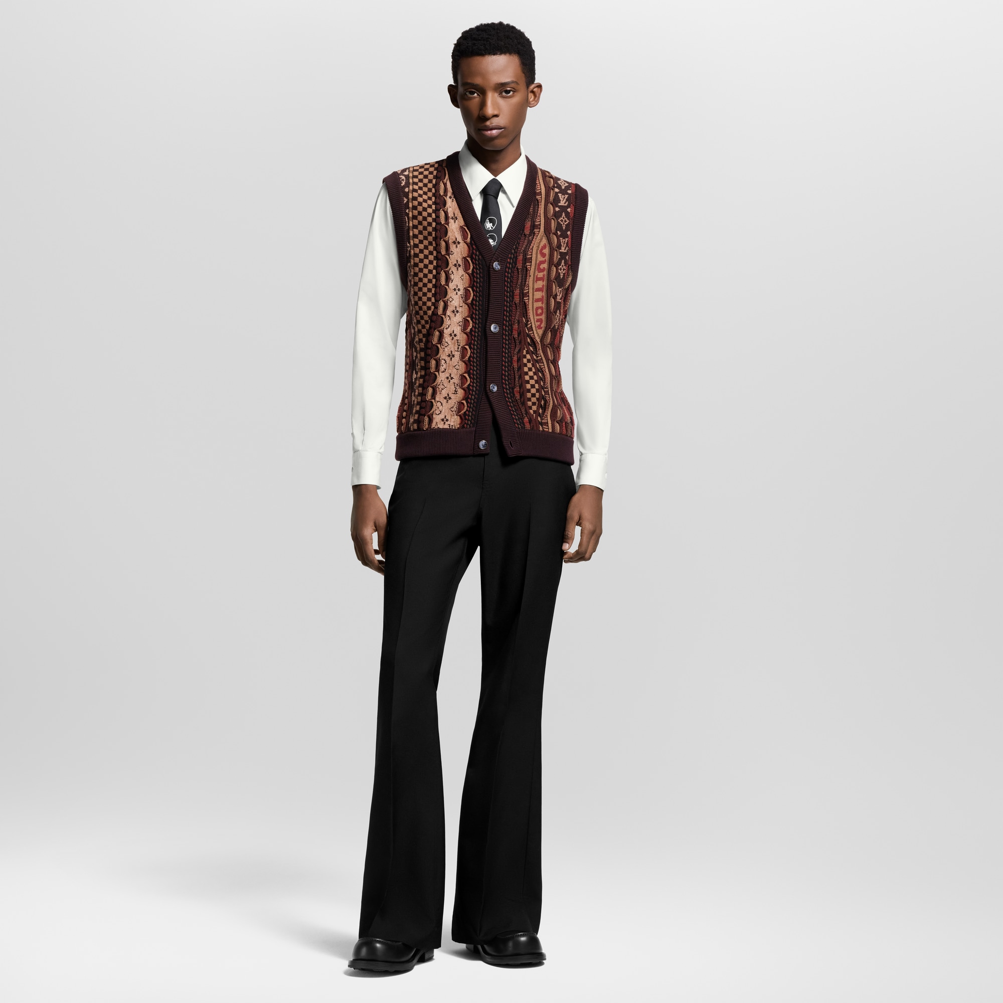  Ready-to-Wear All Ready-to-Wear Cardigan Vest | Louis Vuitton ® (Product zoom)