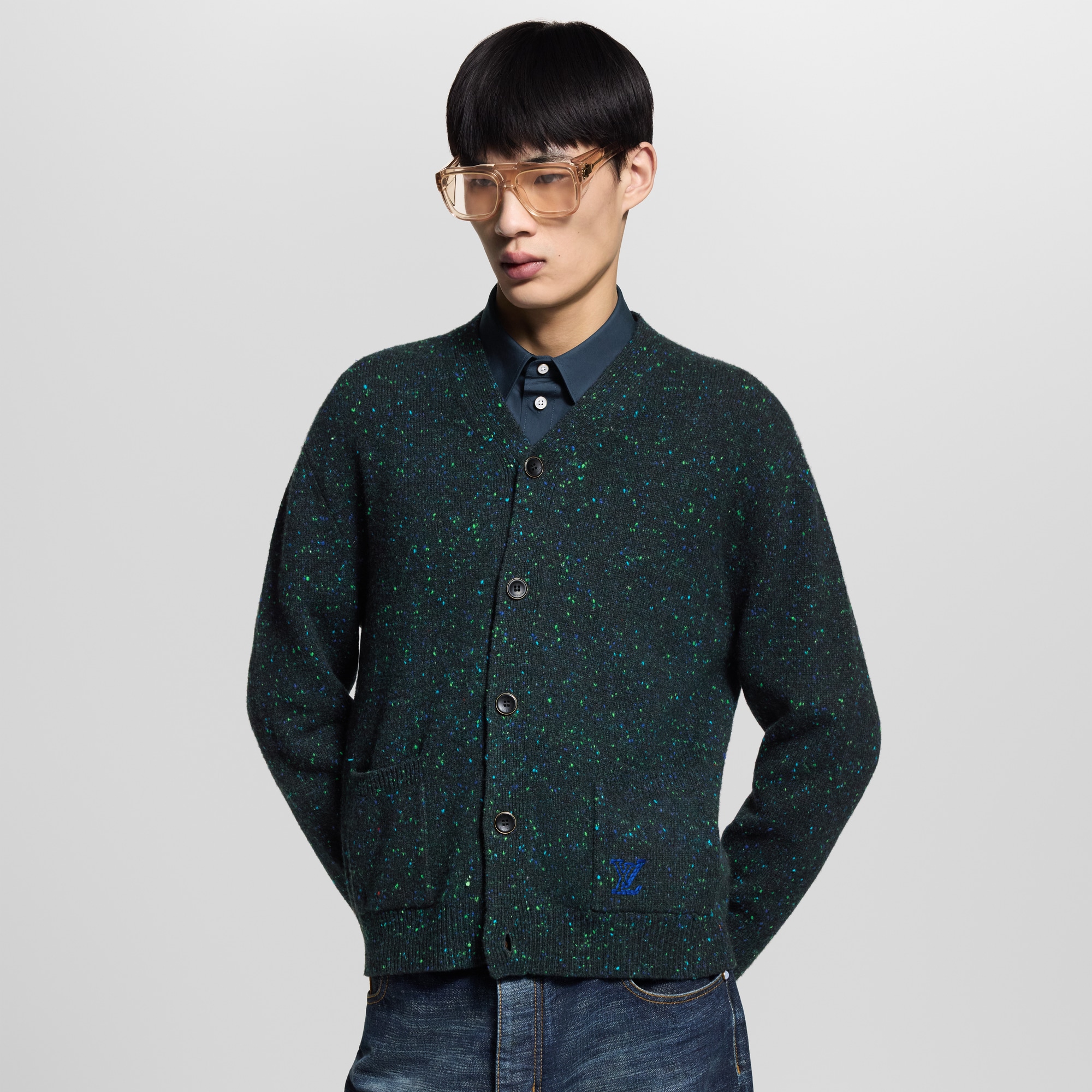  Ready-to-Wear All Ready-to-Wear Cashmere Cardigan | Louis Vuitton ® (Product zoom)