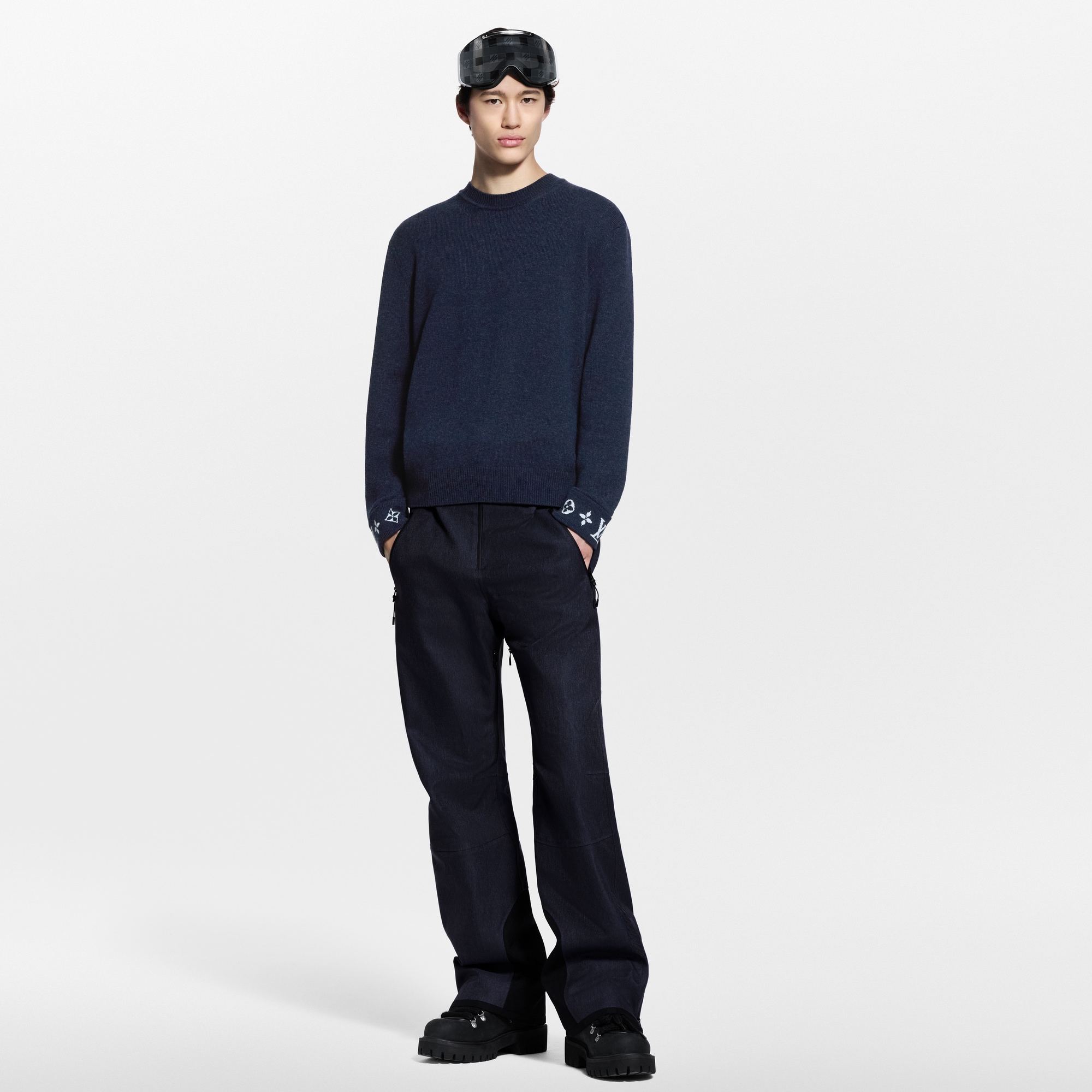  For Men LV Ski Cashmere Pullover | Louis Vuitton ® (Product zoom)