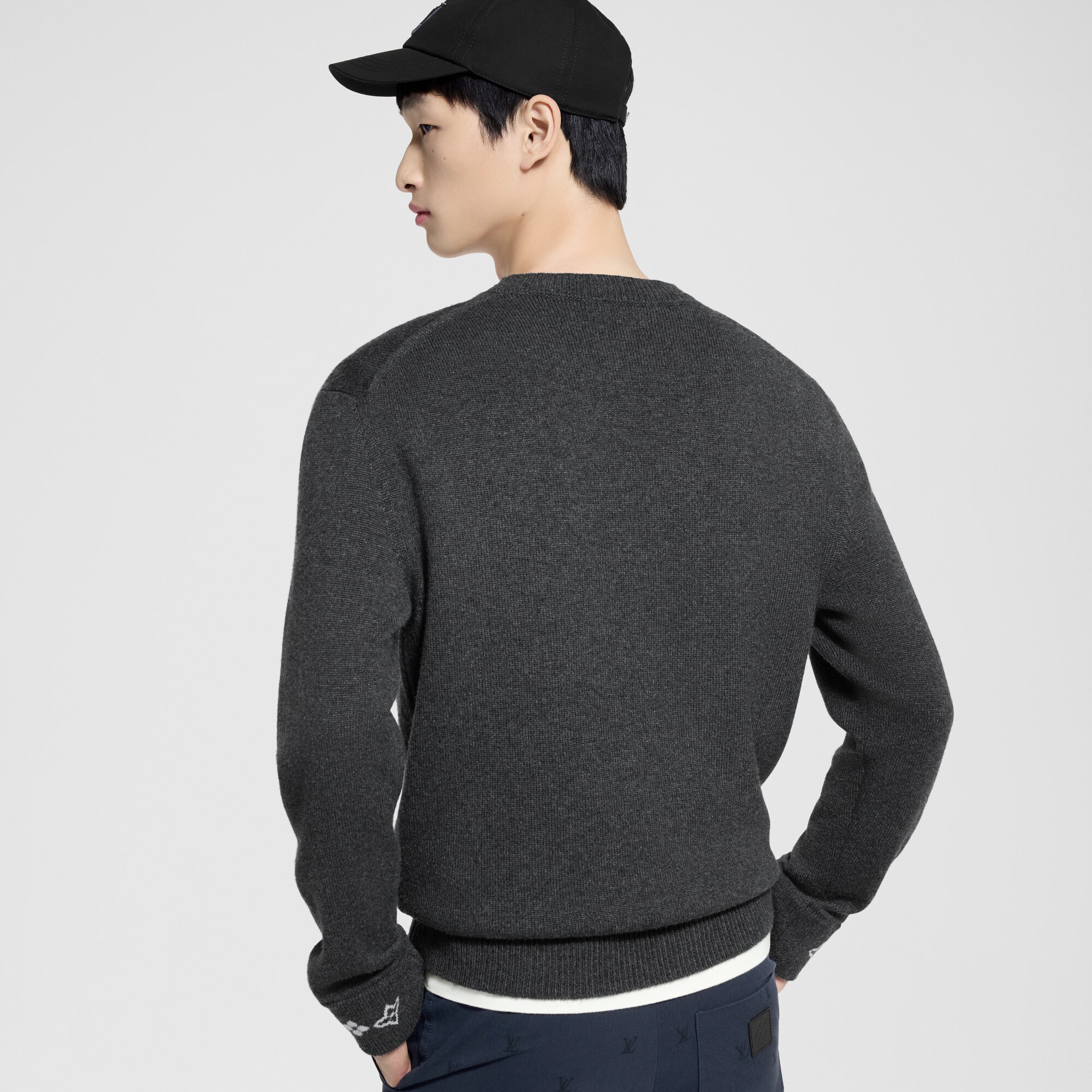  Ready-to-Wear All Ready-to-Wear Cashmere Pullover | Louis Vuitton ® (Product zoom)