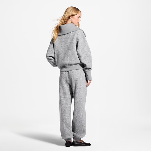 Cashmere Zip-Up Jacket Ambiance View