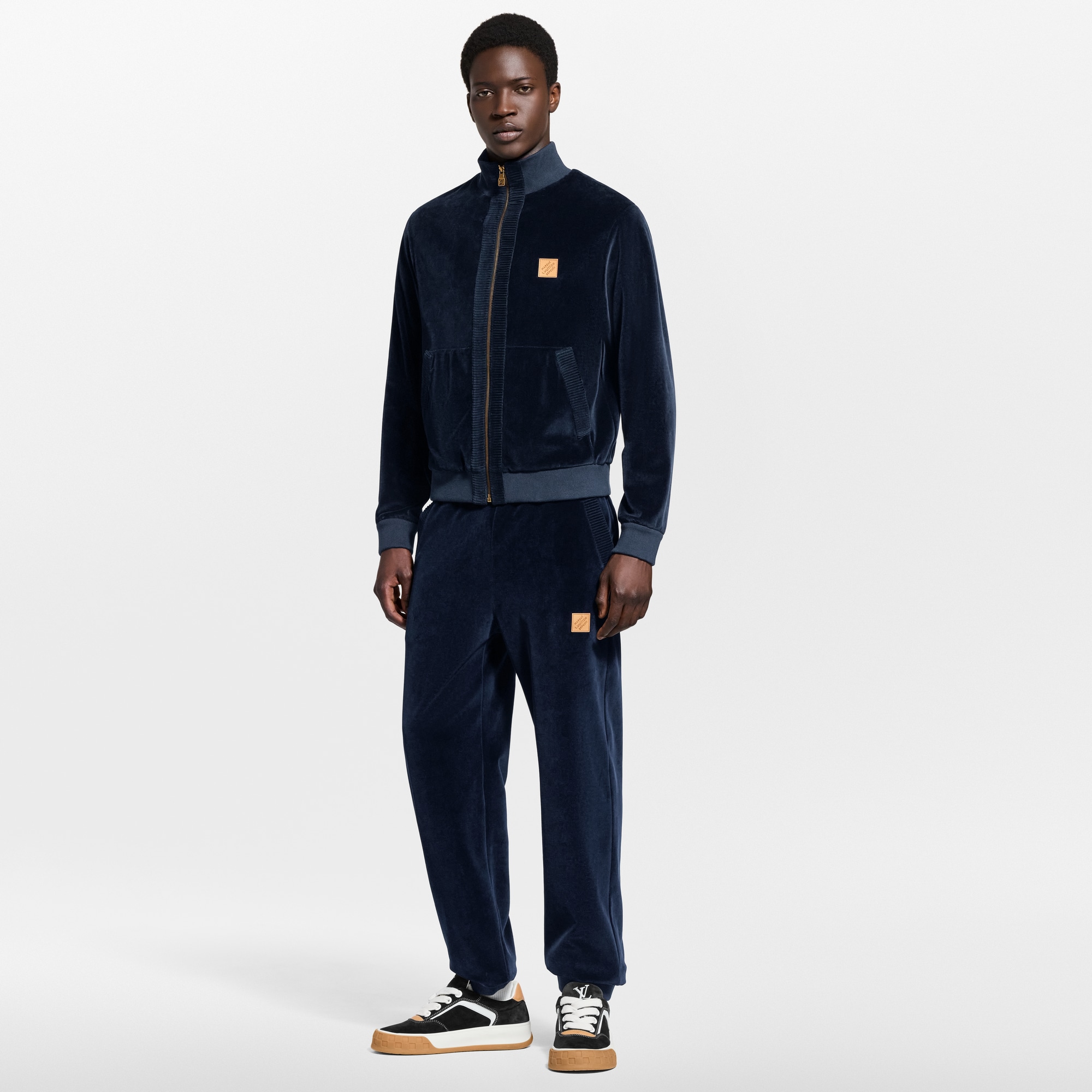  Ready-to-Wear All Ready-to-Wear Chic Velvet Track Top | Louis Vuitton ® (Product zoom)