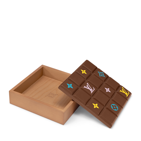Sports and Lifestyle Lifestyle and Vivienne Dolls Chocolate Box | Louis Vuitton ® (Product zoom)