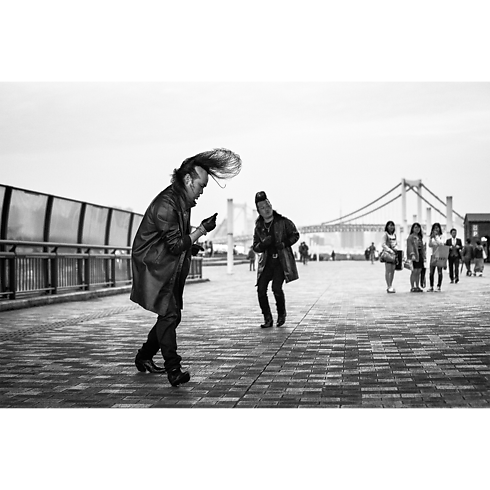 Library City Guides Cities On Earth | Louis Vuitton ® (Product zoom)