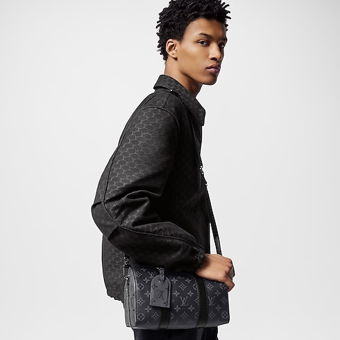 Monogram Eclipse Holiday Men's Selection City Keepall | Louis Vuitton ® (Product zoom)