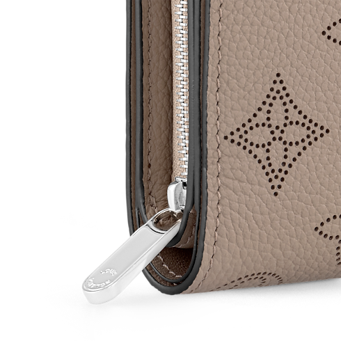 Mahina Small Leather Goods All Small Leather Goods Cléa Wallet | Louis Vuitton ® (Product zoom)