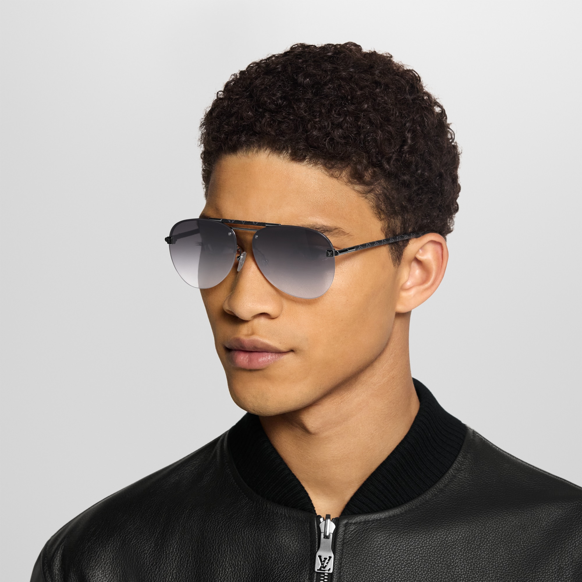 S00 Accessories Sunglasses Clockwise Canvas Sunglasses | Louis Vuitton ® (Product zoom)