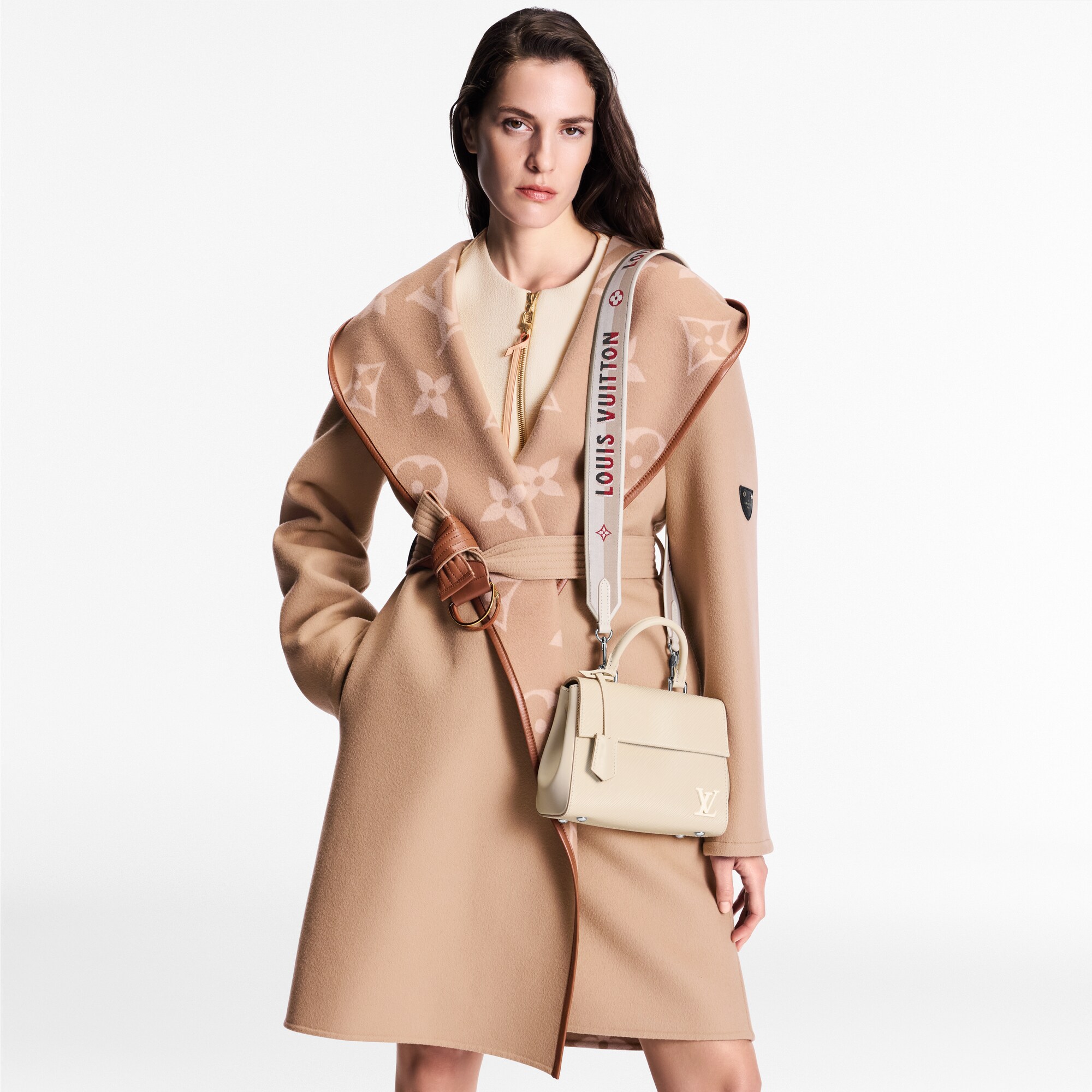 Epi Leather Handbags All Handbags Cluny Mini | Louis Vuitton ® (Product zoom)