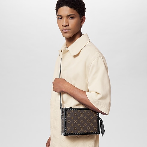 Monogram Macassar Canvas Hardsided Wearable Trunks Clutch Box | Louis Vuitton ® (Product zoom)