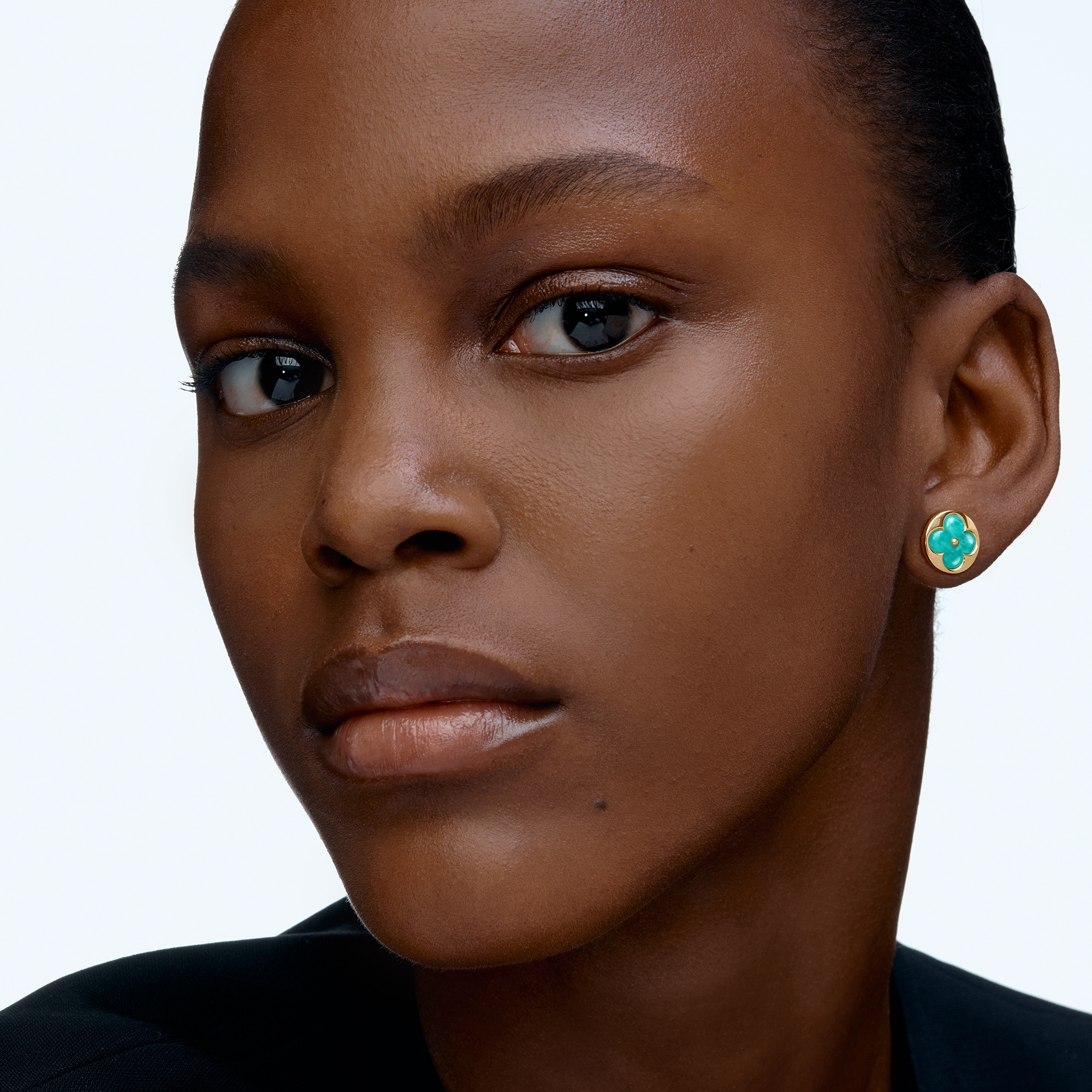  Categories Earrings Color Blossom BB Sun Ear Stud, Yellow Gold and Amazonite - Per Unit | Louis Vuitton ® (Product zoom)