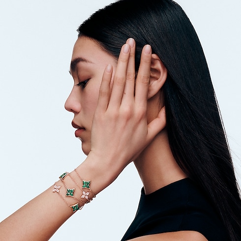 Categories Necklaces and Pendants Color Blossom M Star Multi-Motif Long Necklace, Pink Gold, Malachite and Diamonds | Louis Vuitton ® (Product zoom)