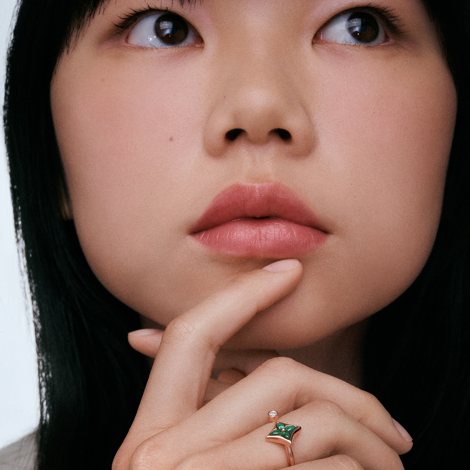  Categories All Fine Jewelry Color Blossom Mini Star Ring, Pink Gold, Malachite and Diamond | Louis Vuitton ® (Product zoom)