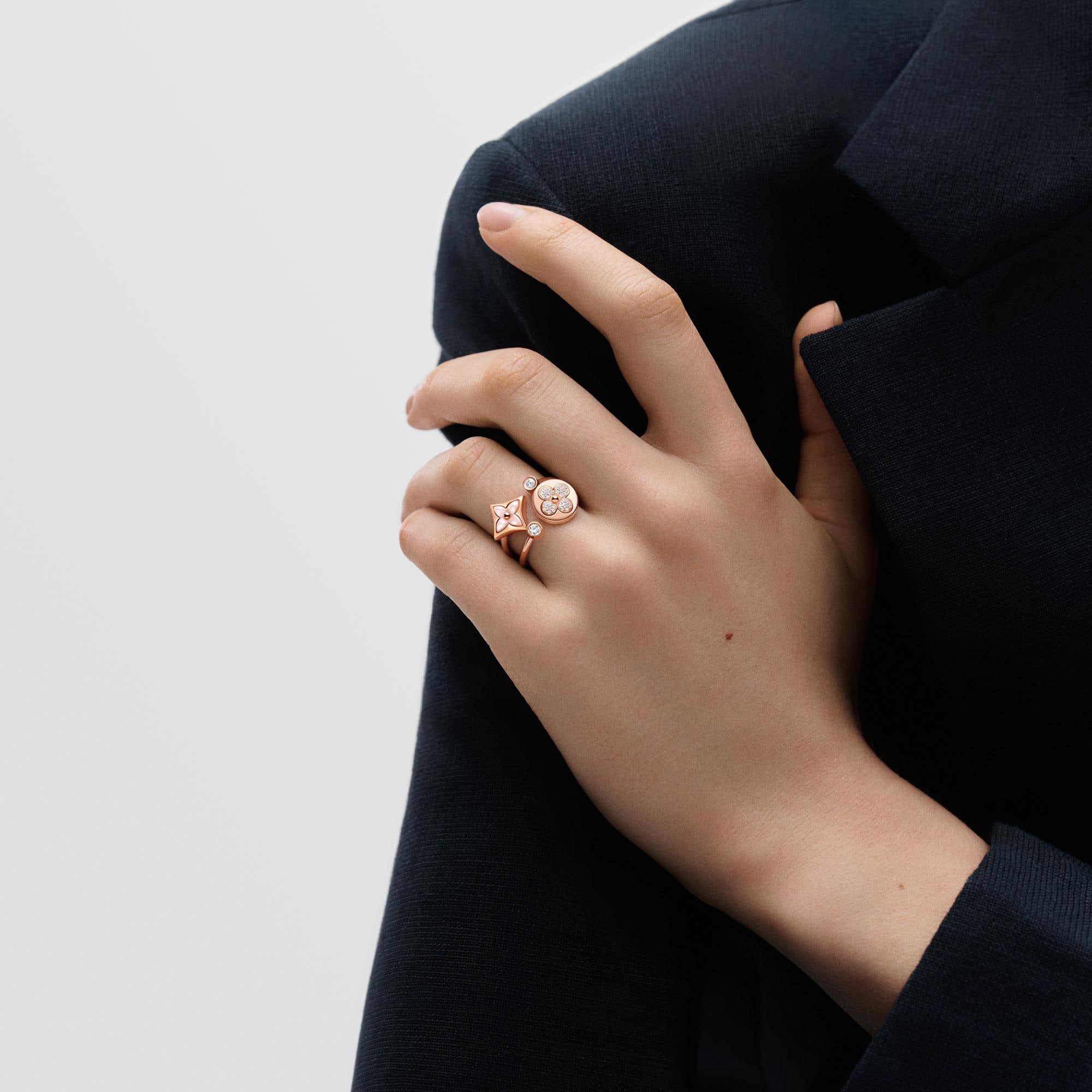  Categories All Fine Jewelry Color Blossom Mini Sun Ring, Pink Gold and Diamonds | Louis Vuitton ® (Product zoom)