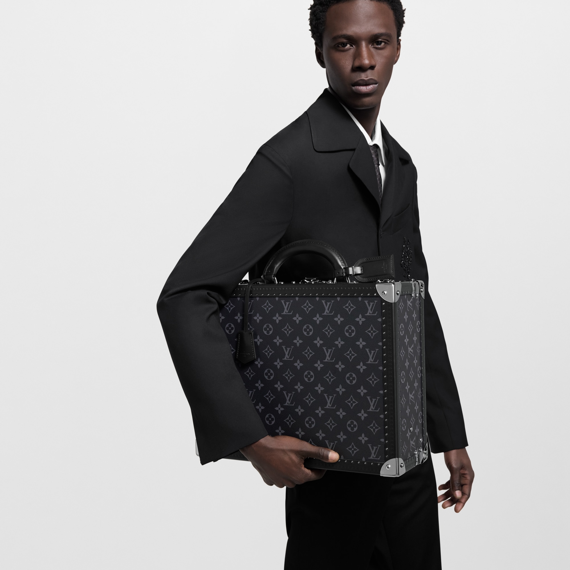 Monogram Eclipse Trunks and Boxes Trunks and Suitcases Cotteville 16 Montres Monogram Eclipse | Louis Vuitton ® (Product zoom)