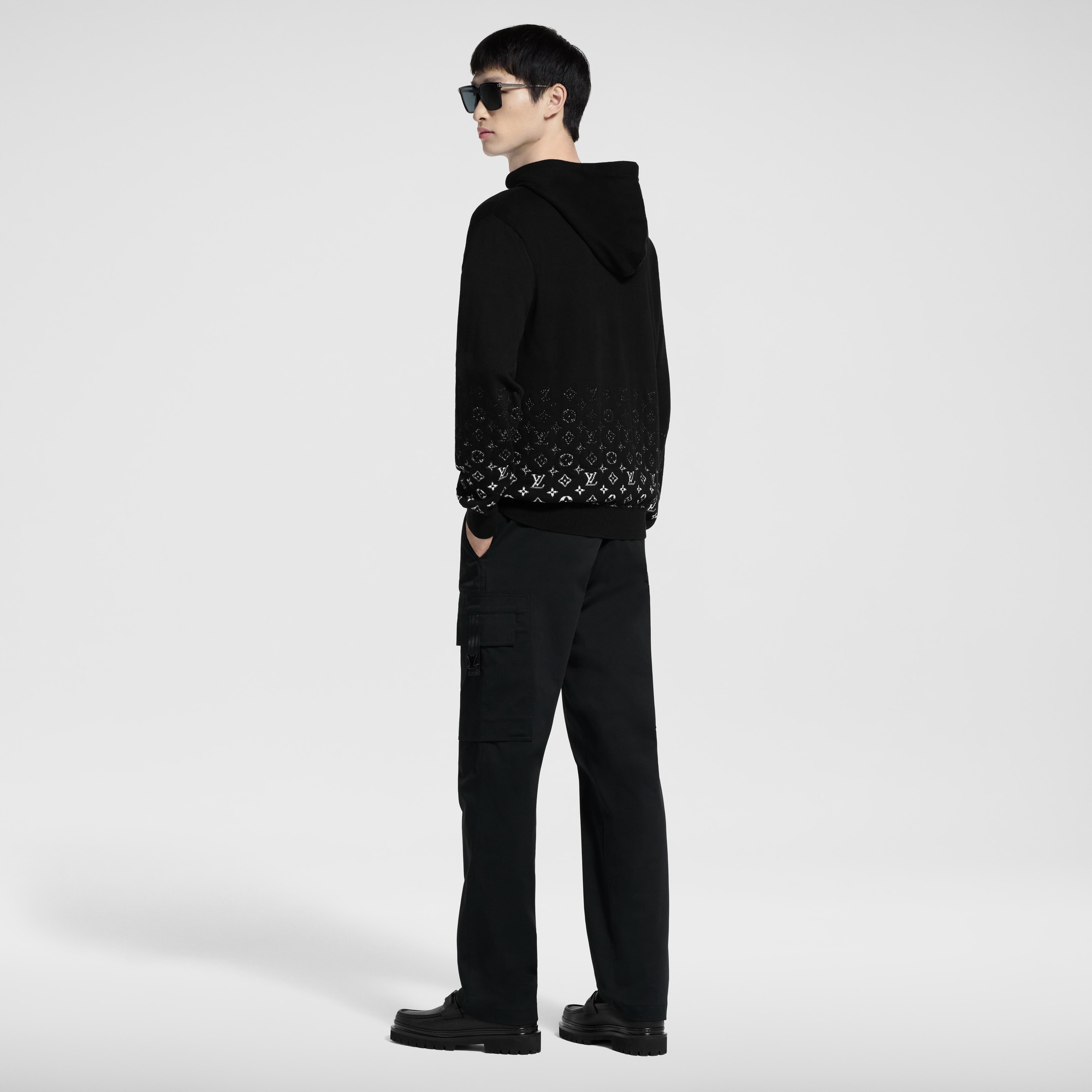  Ready-to-Wear Pants Cotton Cargo Pants | Louis Vuitton ® (Product zoom)
