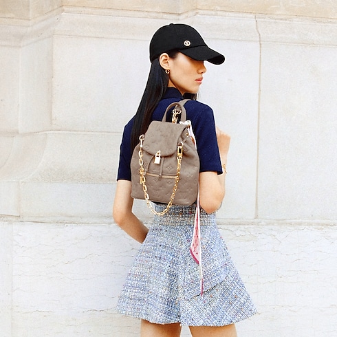 Coussin Women's Bags LV Icons Coussin Backpack PM | Louis Vuitton ® (Product zoom)