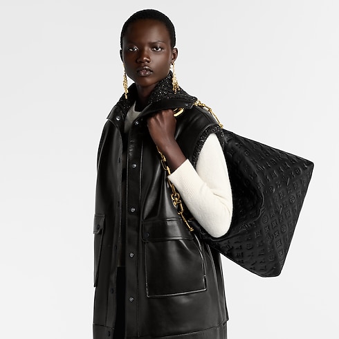 Coussin Women's Bags LV Icons Coussin Hobo MM | Louis Vuitton ® (Product zoom)