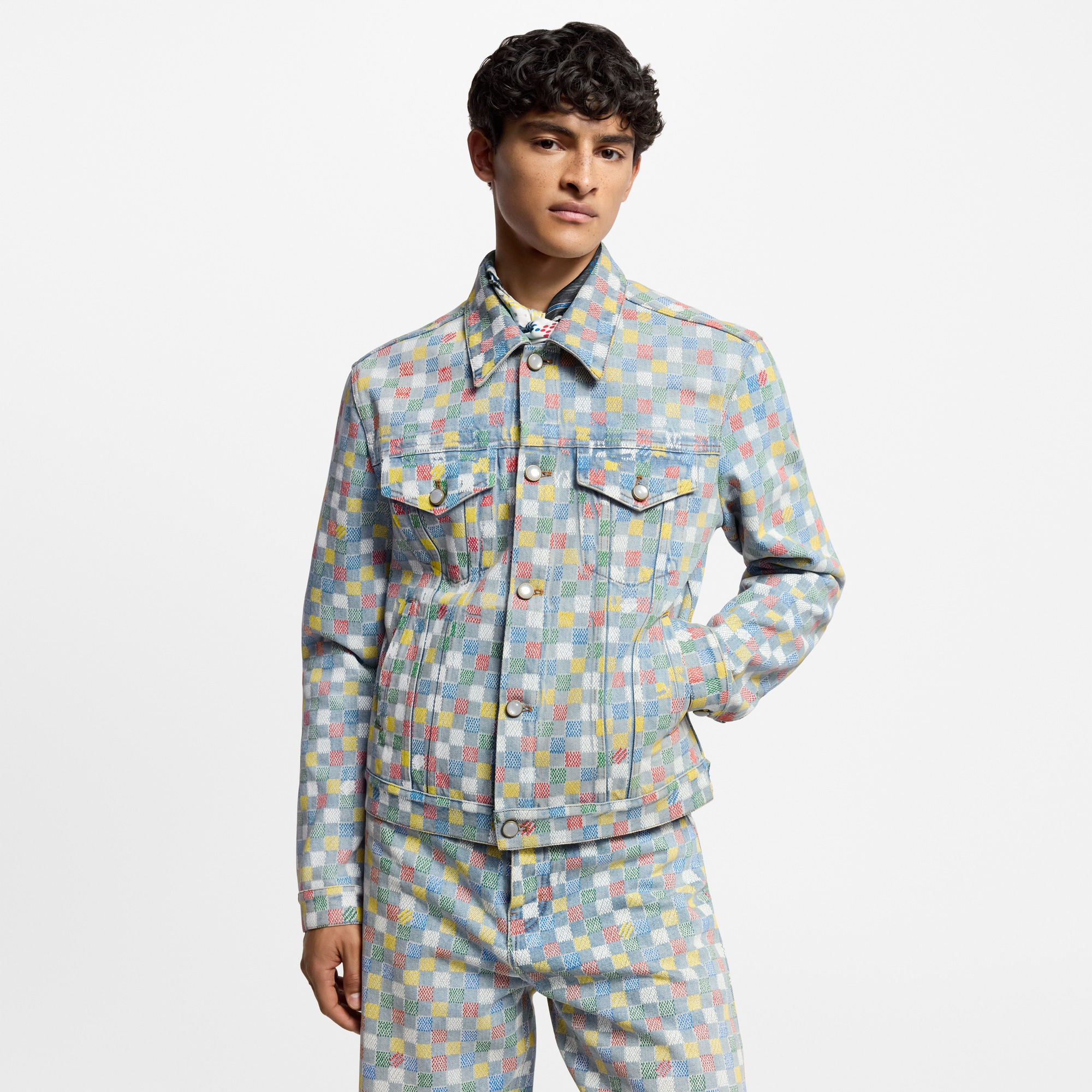  Ready-to-Wear Coats and Outerwear Damier Denim Trucker Jacket | Louis Vuitton ® (Product zoom)
