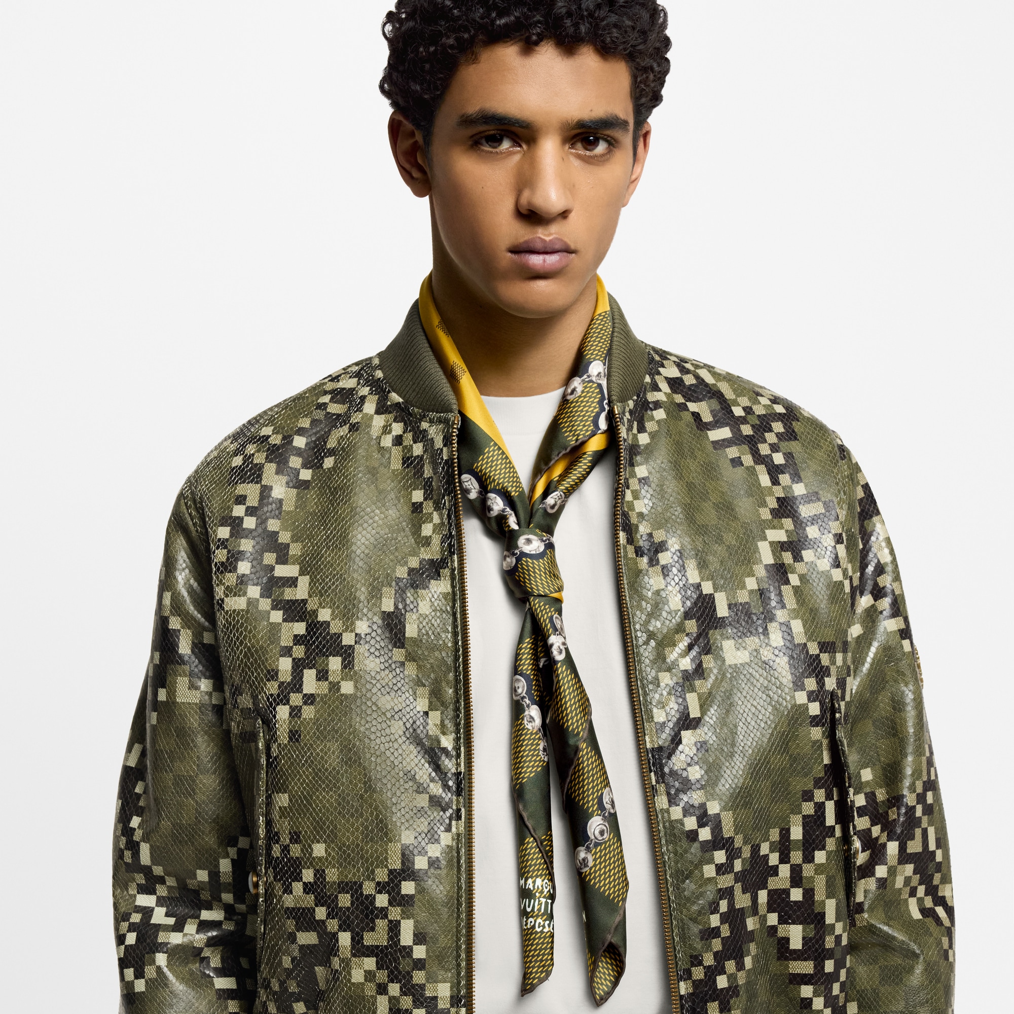 S00 Accessories Silk and Bandanas Damier Jewelry Silk Square | Louis Vuitton ® (Product zoom)
