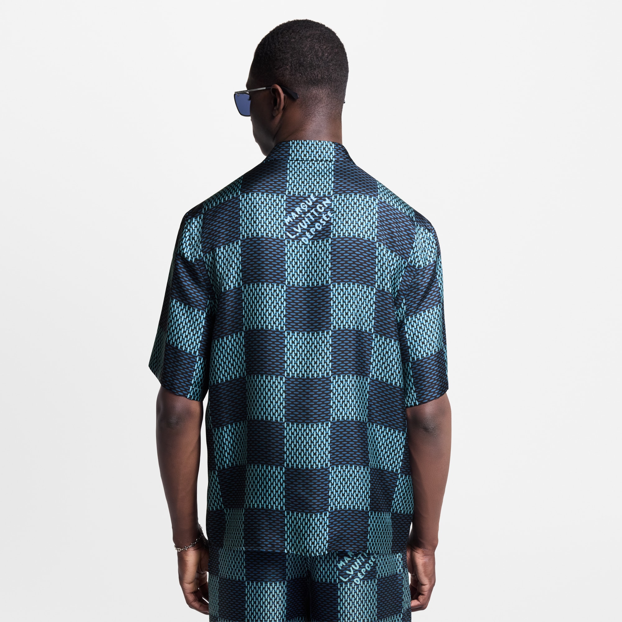  Ready-to-Wear Shirts Damier Short-Sleeved Silk Shirt | Louis Vuitton ® (Product zoom)