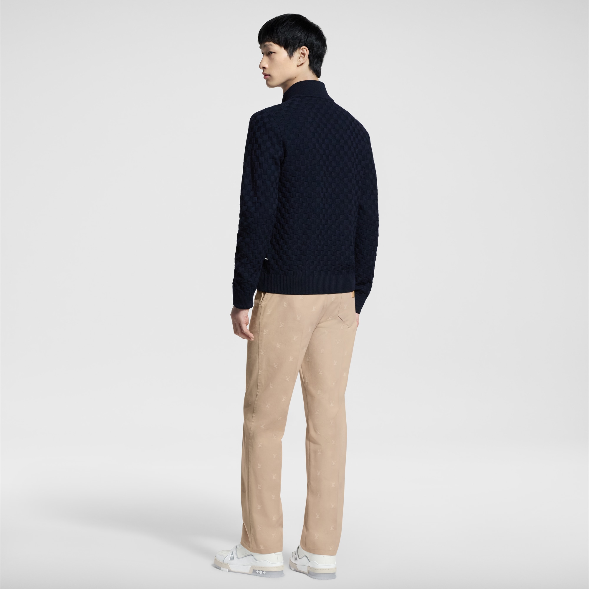  Ready-to-Wear Knitwear and Sweatshirts Damier Signature Zip-Through Cardigan | Louis Vuitton ® (Product zoom)